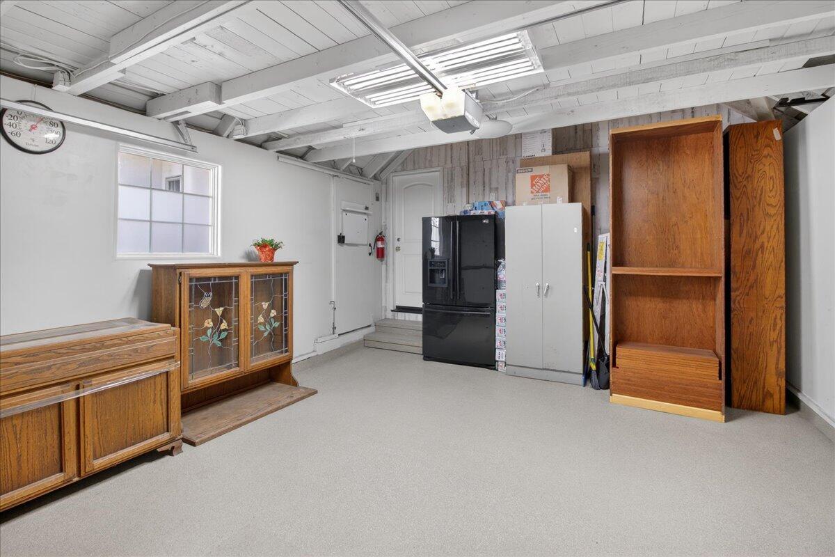 57 Carmel Ave, Salinas, CA 93901