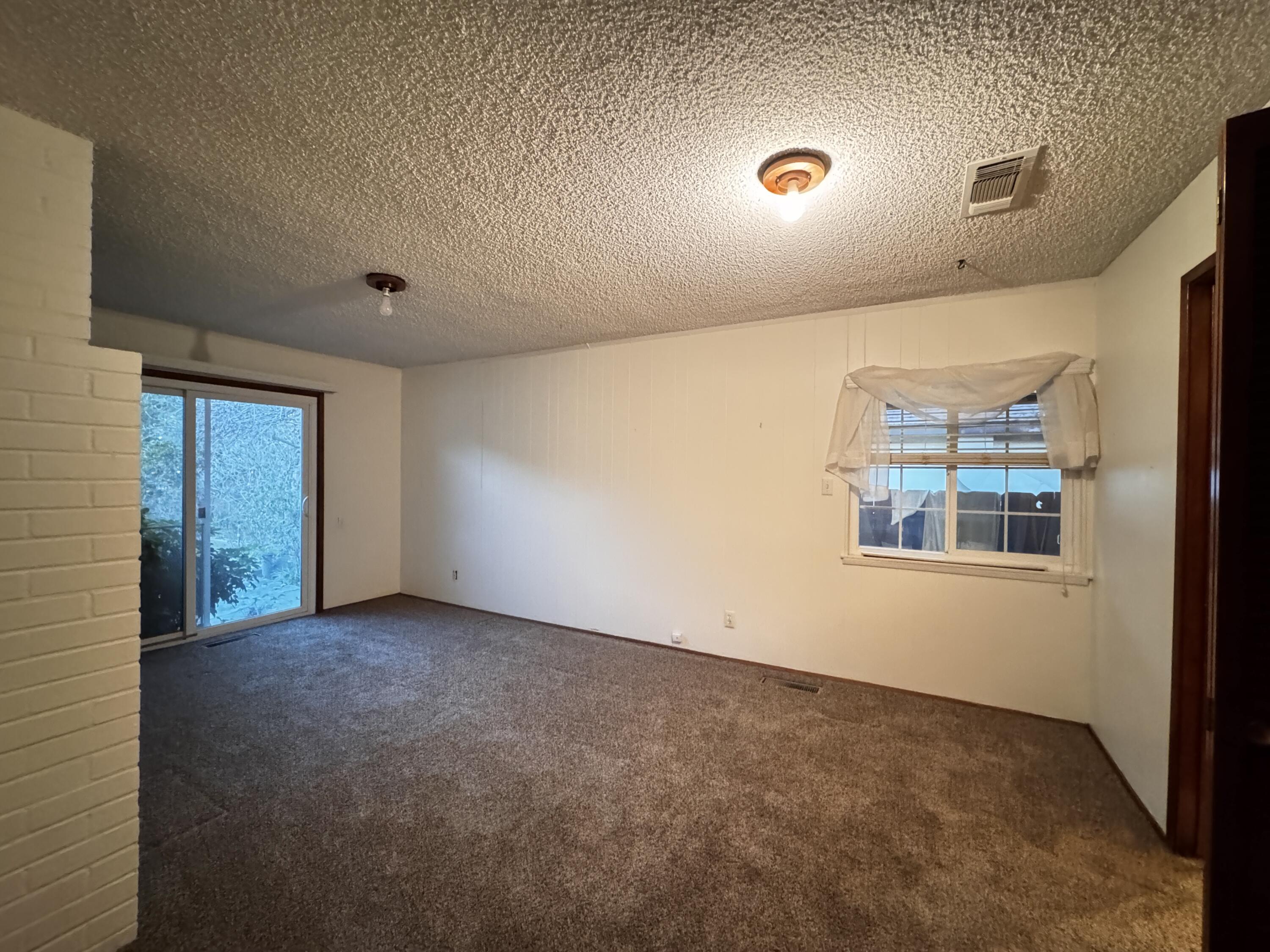 3146 W Harvard Ave, Visalia, CA 93277