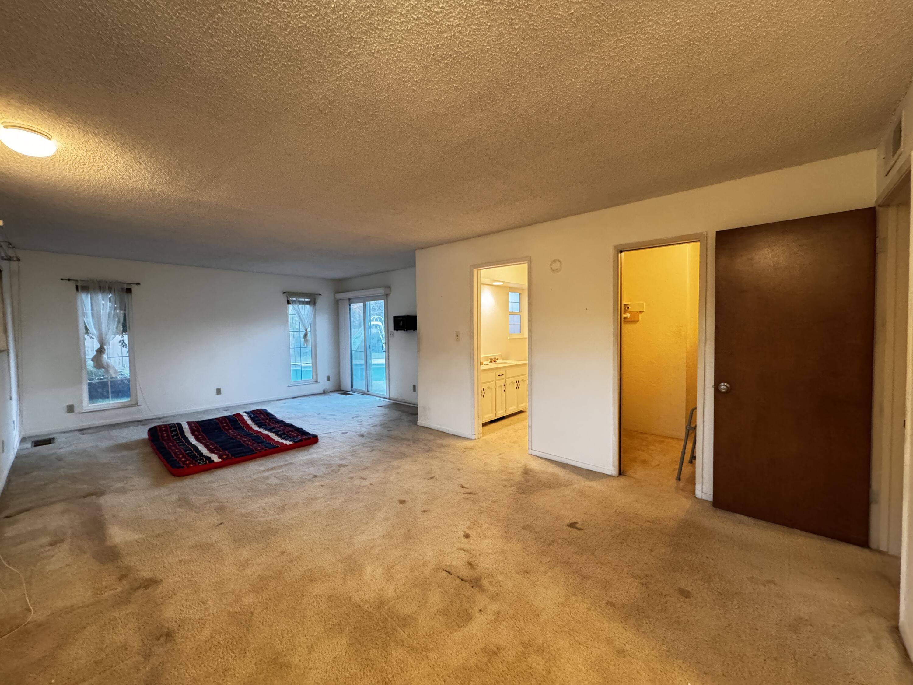 3146 W Harvard Ave, Visalia, CA 93277