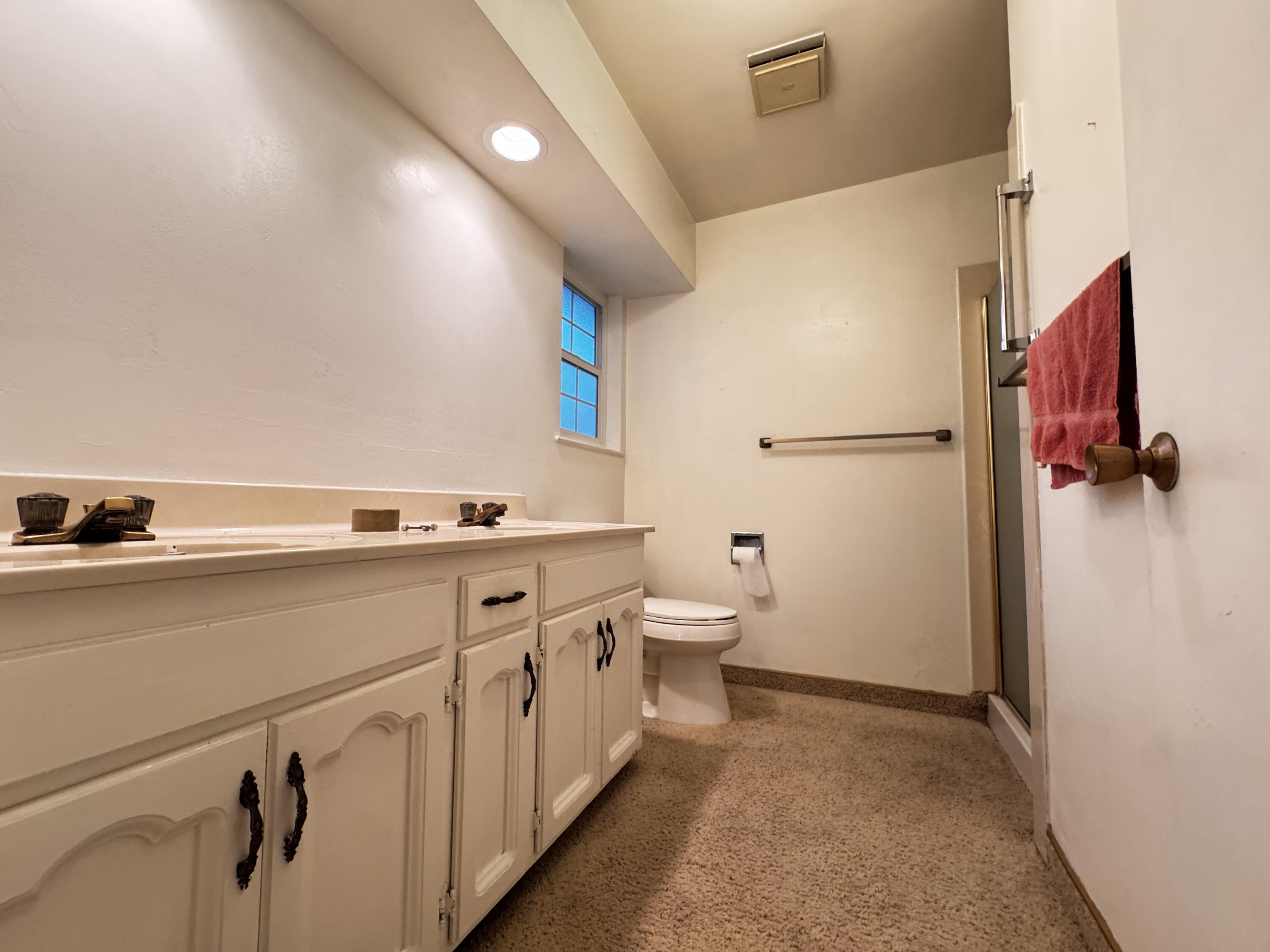 3146 W Harvard Ave, Visalia, CA 93277