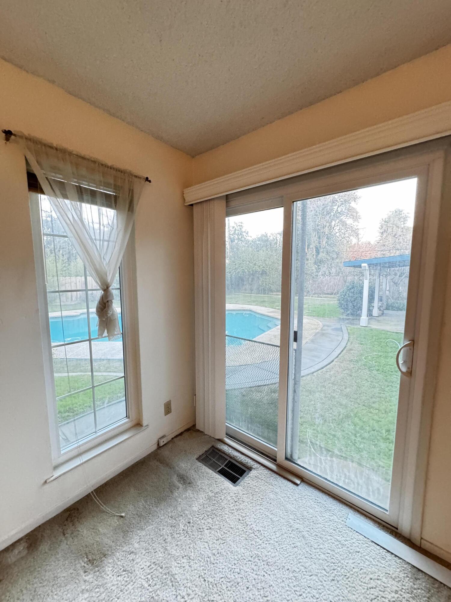 3146 W Harvard Ave, Visalia, CA 93277