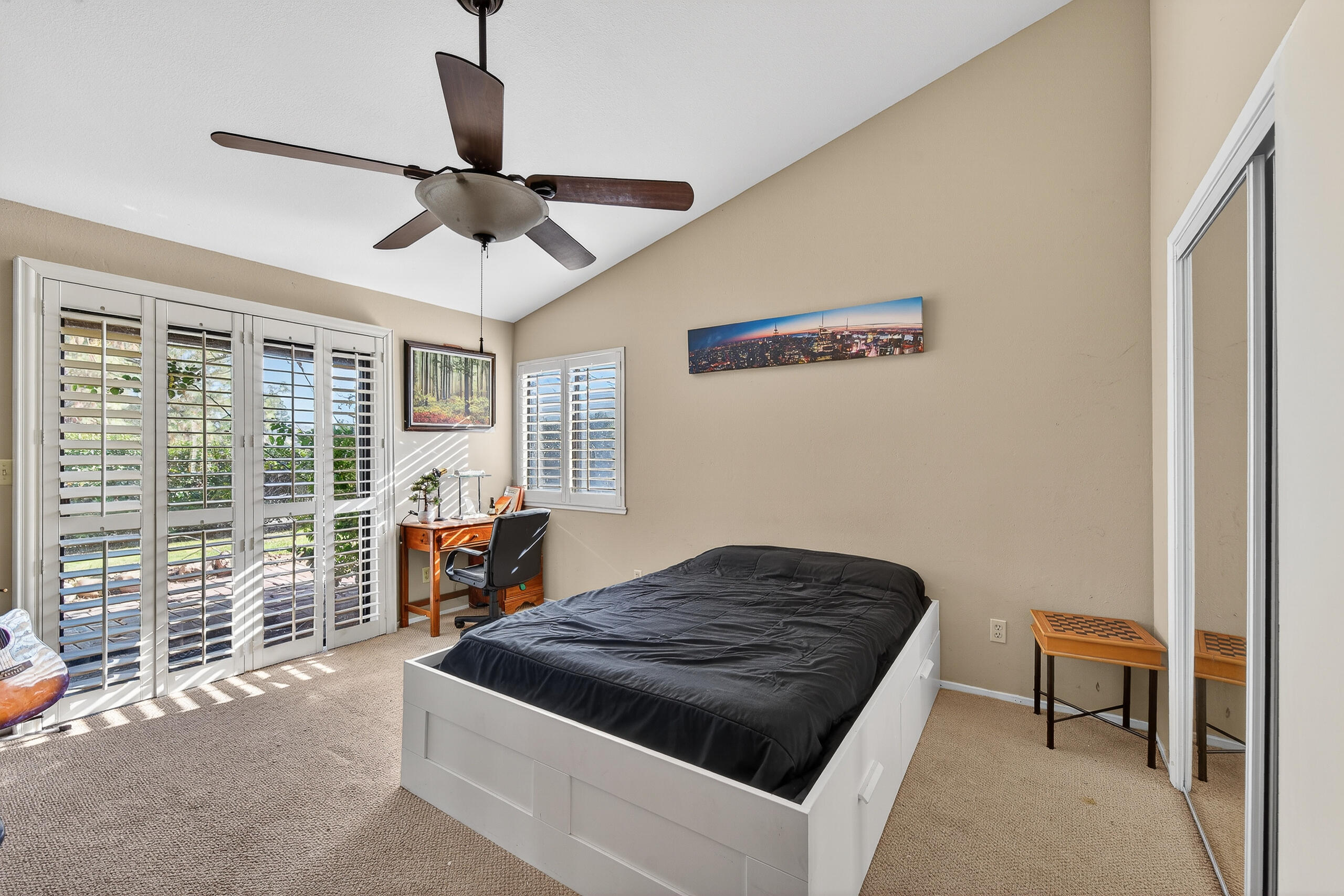 12110 Backdrop Ct, Bakersfield, CA 93306