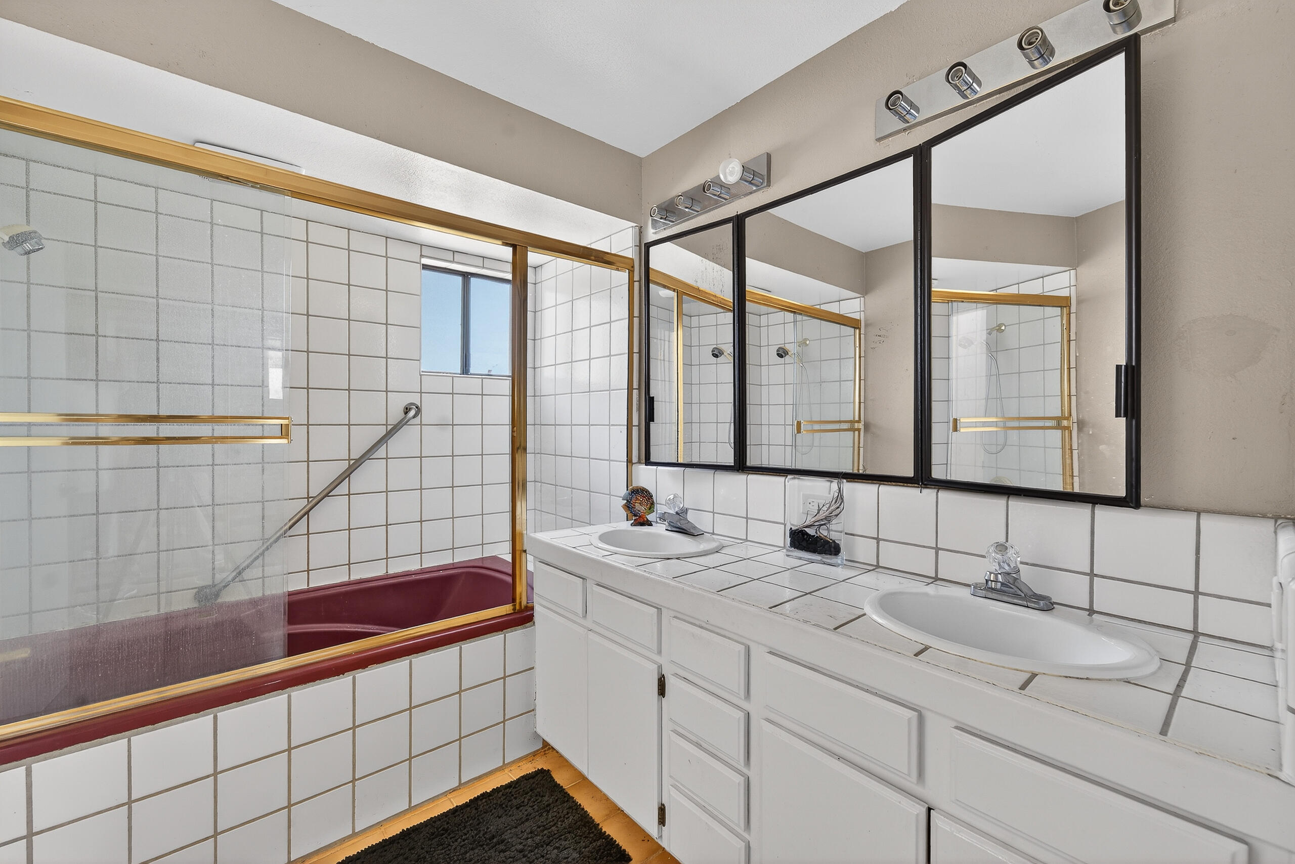 12110 Backdrop Ct, Bakersfield, CA 93306