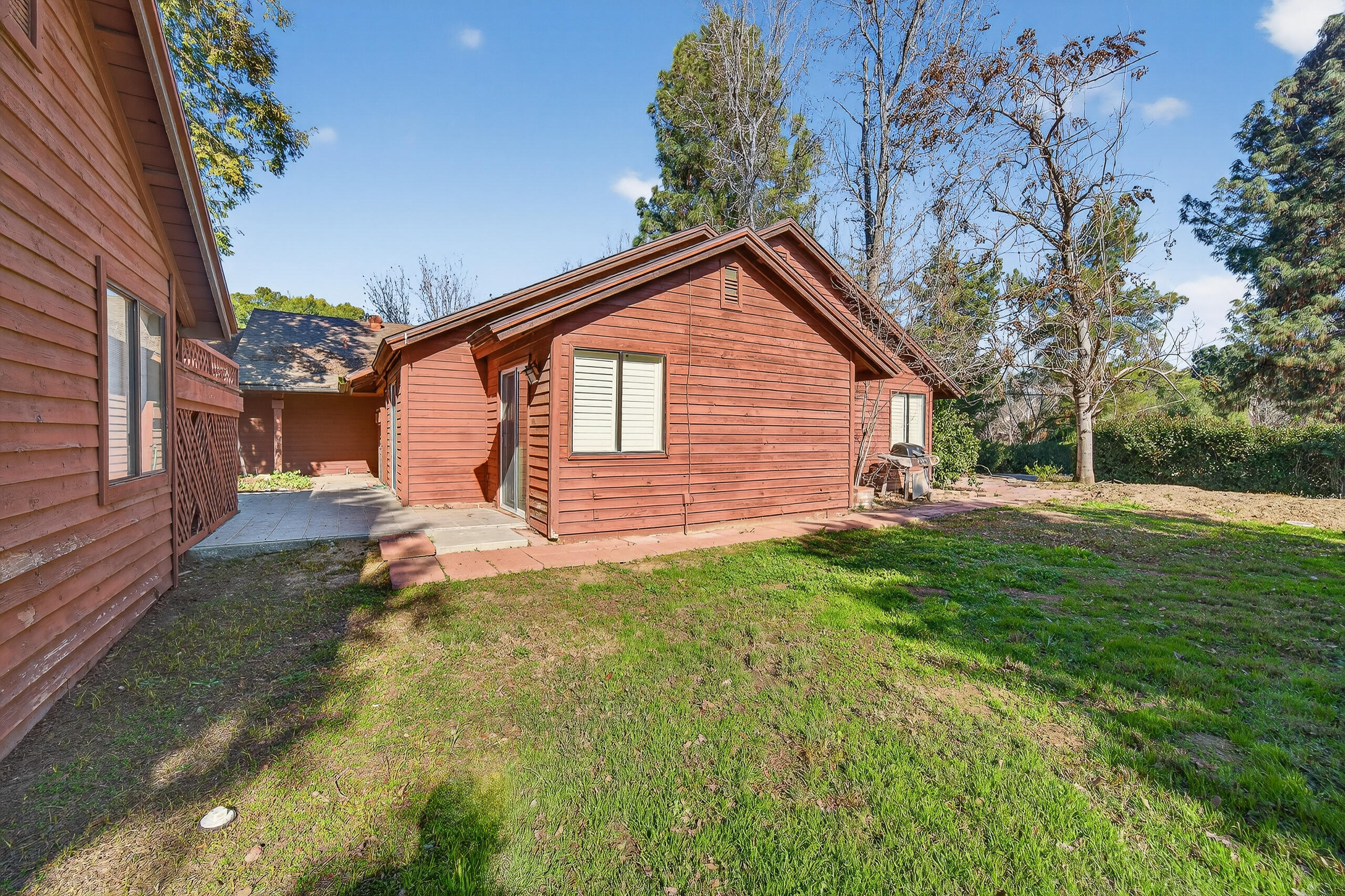 12110 Backdrop Ct, Bakersfield, CA 93306