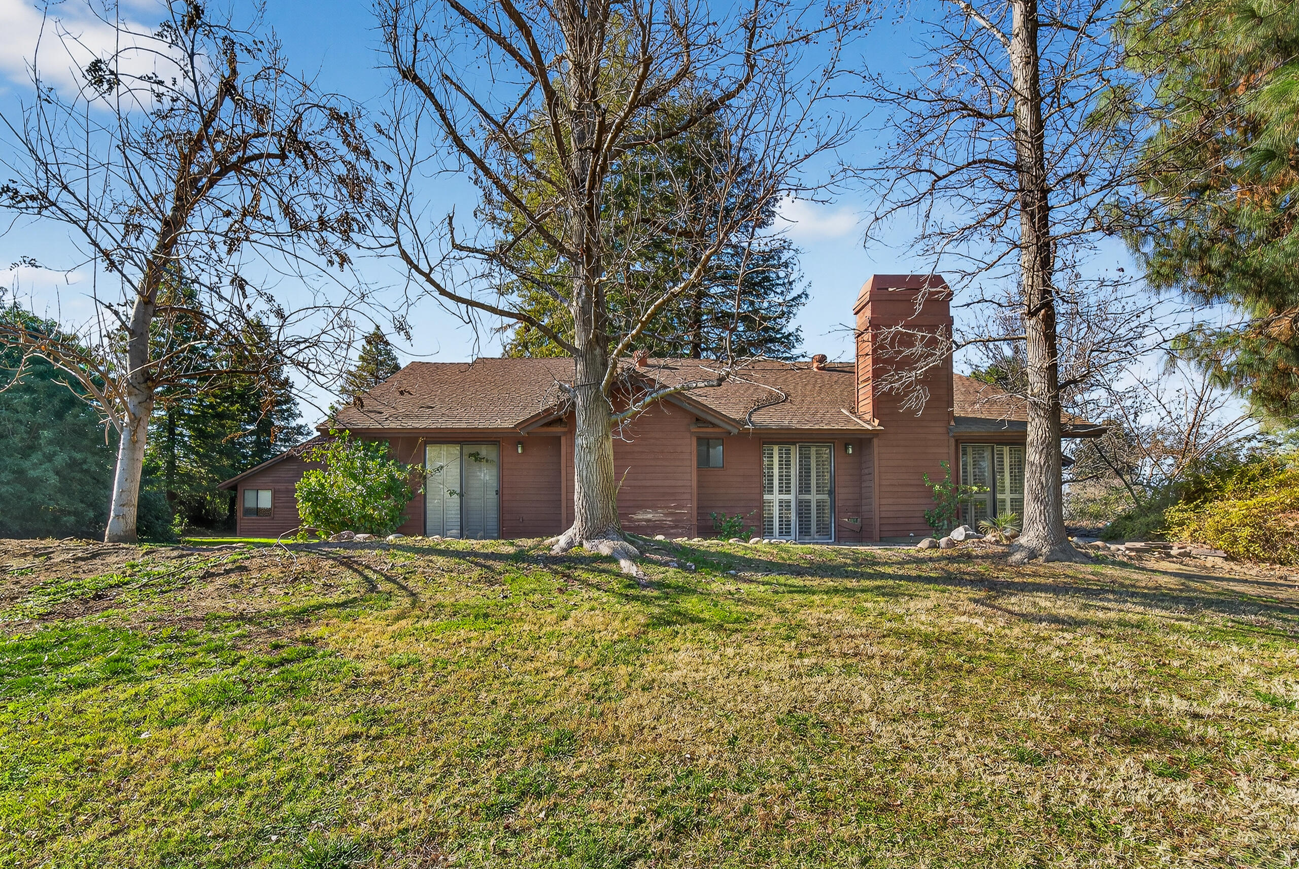 12110 Backdrop Ct, Bakersfield, CA 93306