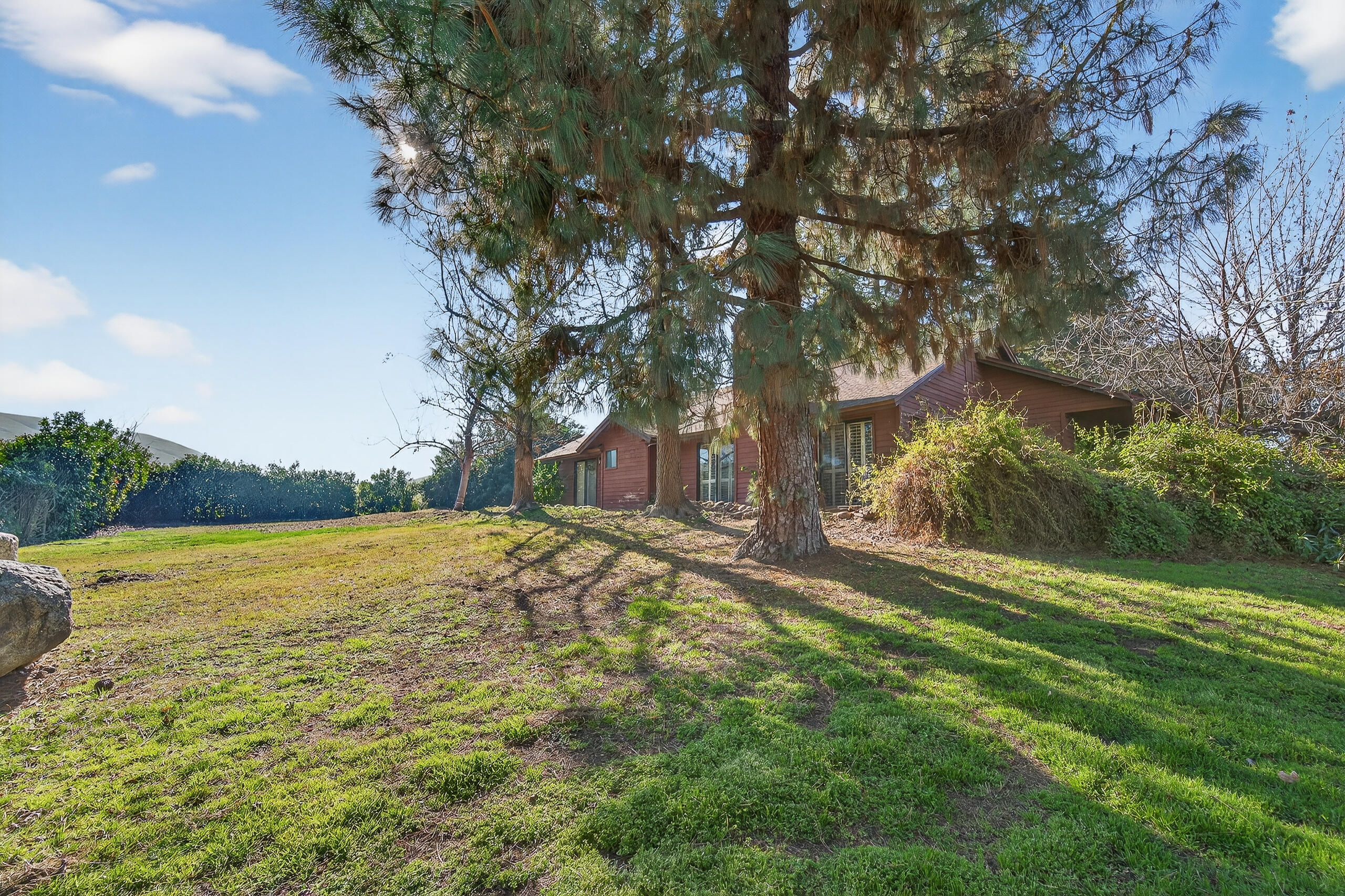12110 Backdrop Ct, Bakersfield, CA 93306