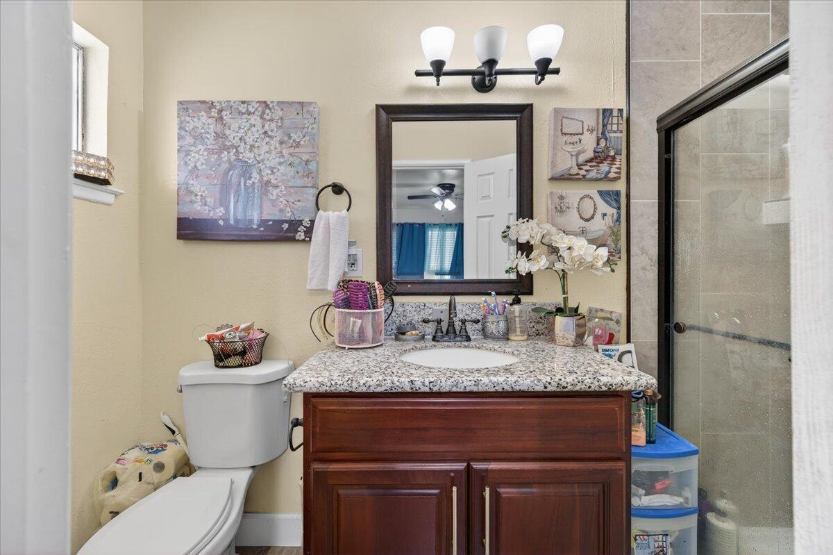 2931 Paula Dr, Clovis, CA 93612