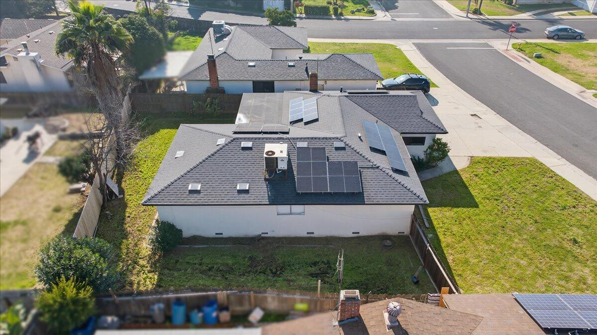 2931 Paula Dr, Clovis, CA 93612