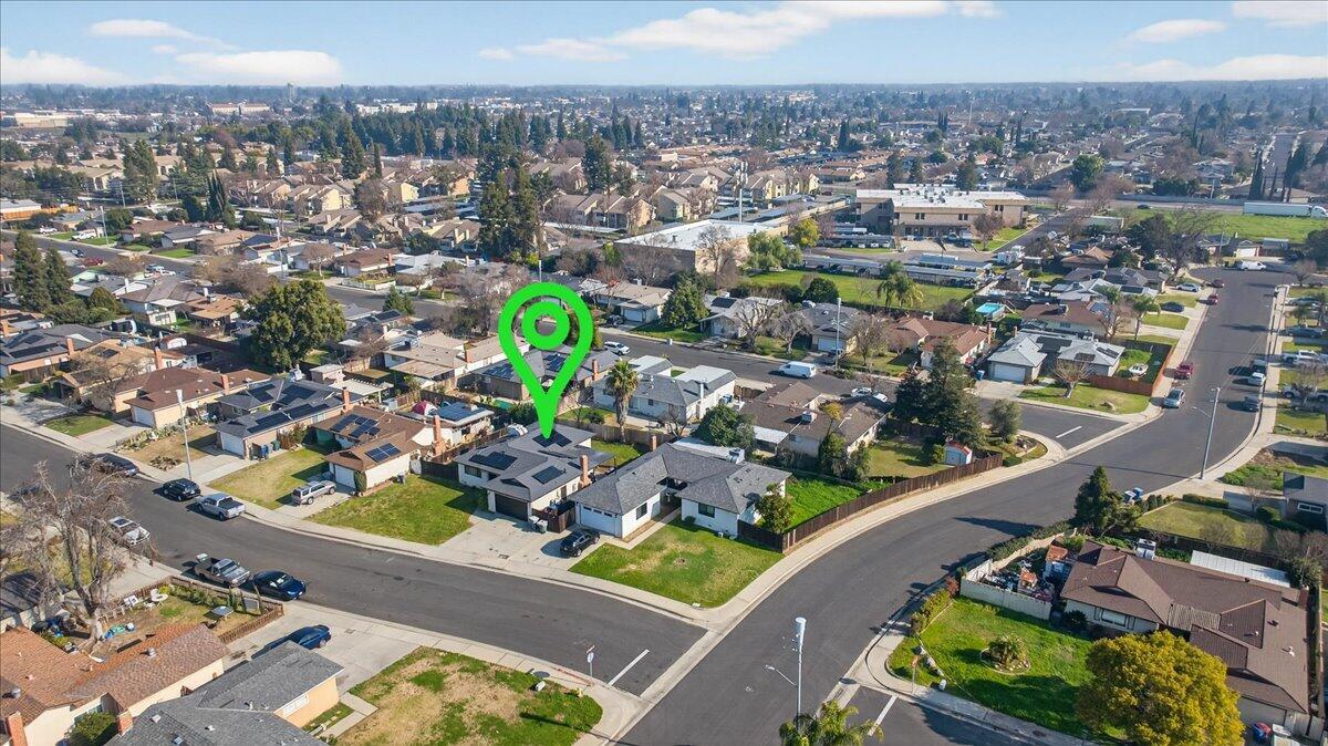 2931 Paula Dr, Clovis, CA 93612