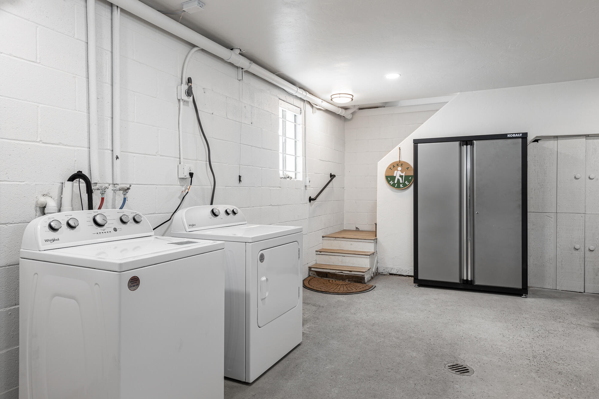 42145 Tollhouse Rd, Shaver Lake, CA 93664