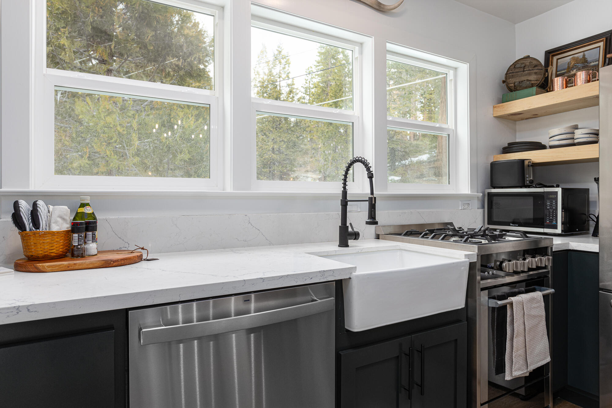 42145 Tollhouse Rd, Shaver Lake, CA 93664