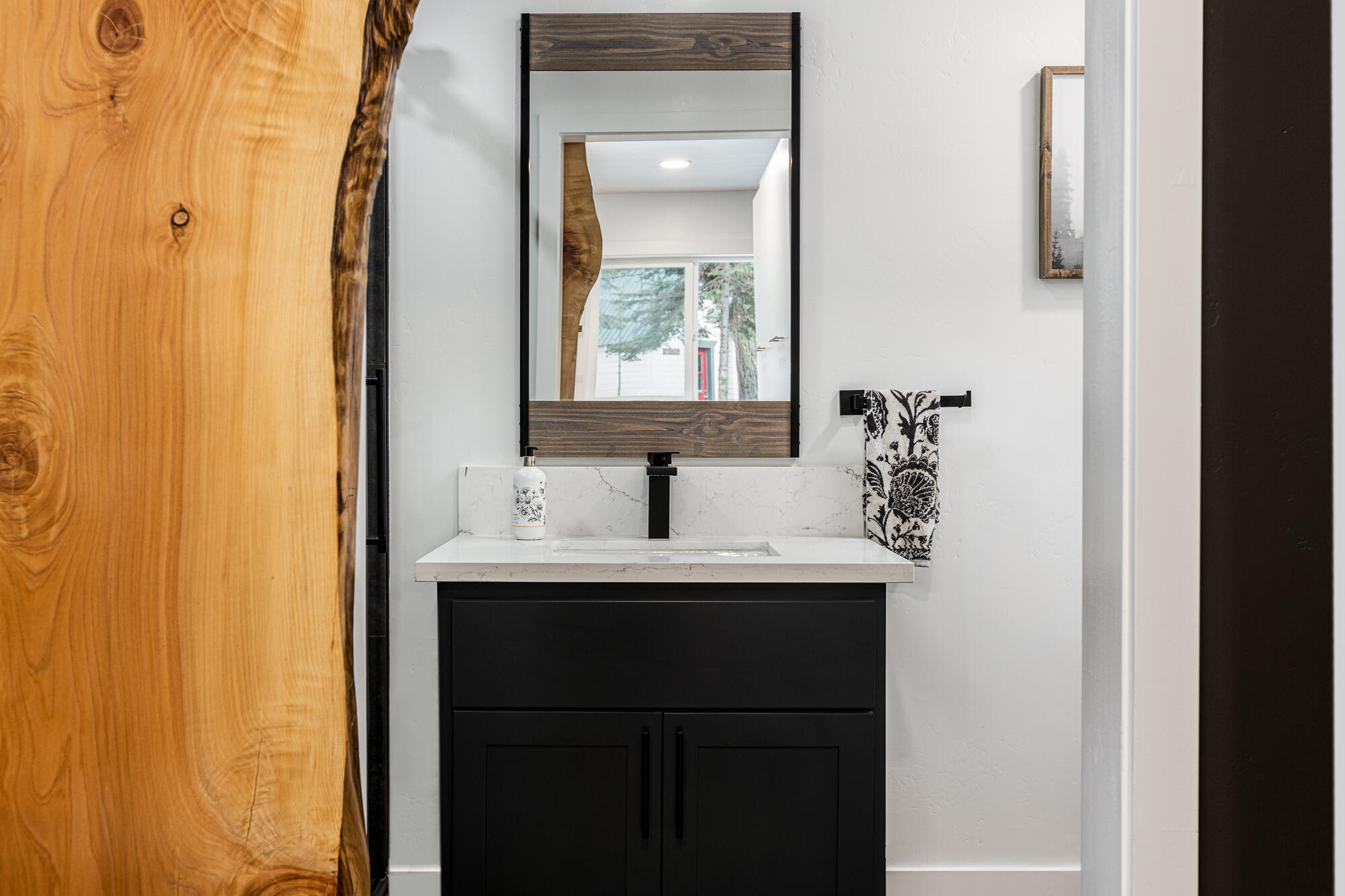 42145 Tollhouse Rd, Shaver Lake, CA 93664