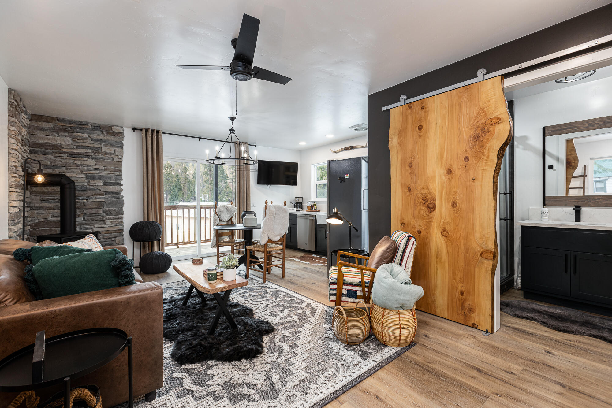 42145 Tollhouse Rd, Shaver Lake, CA 93664