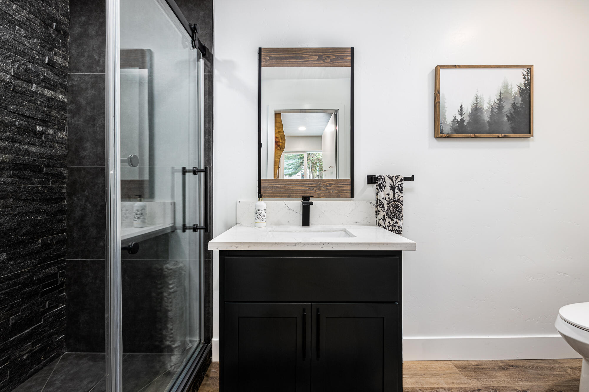 42145 Tollhouse Rd, Shaver Lake, CA 93664