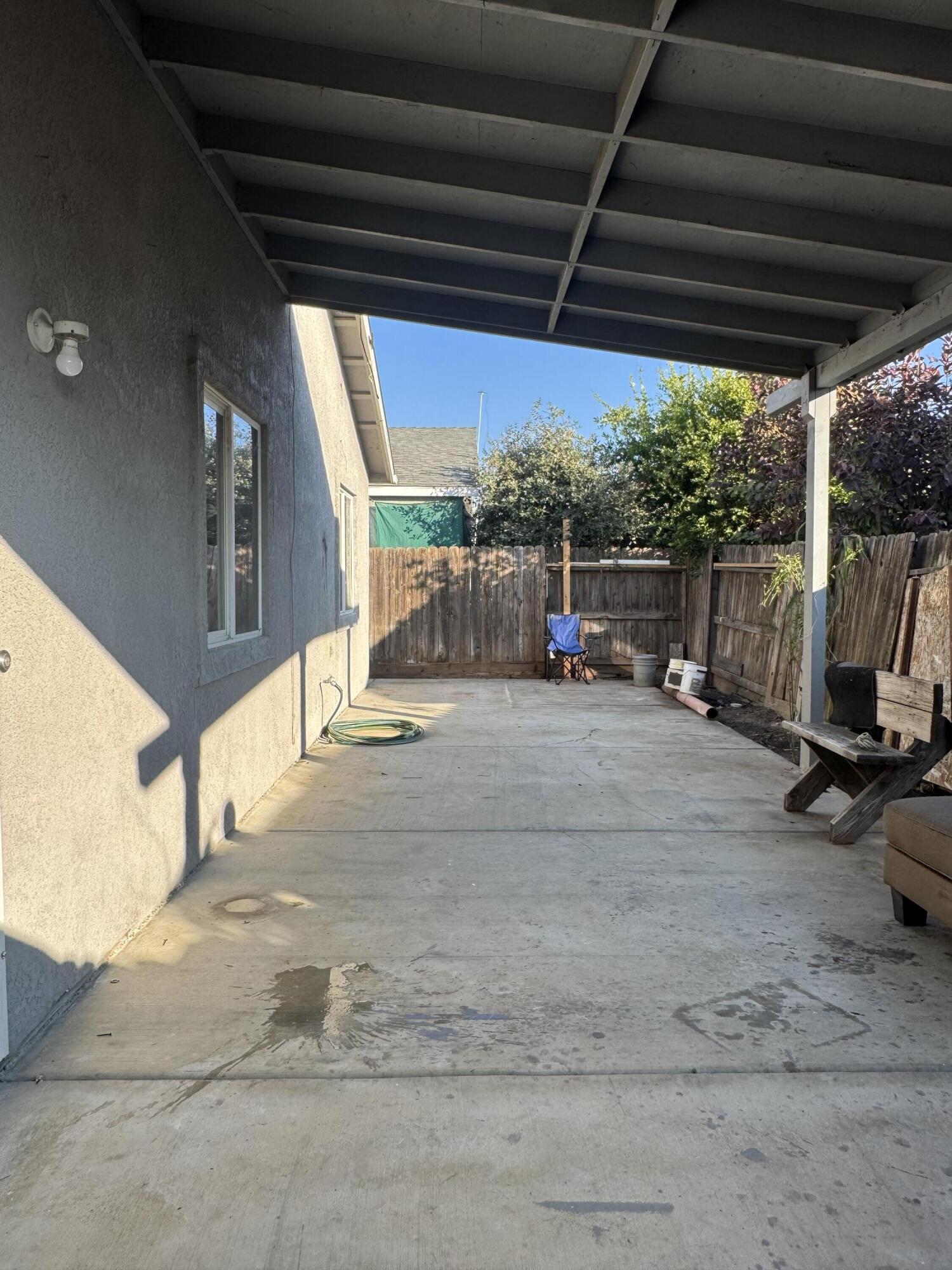 211 Presidio Ave, Porterville, CA 93257