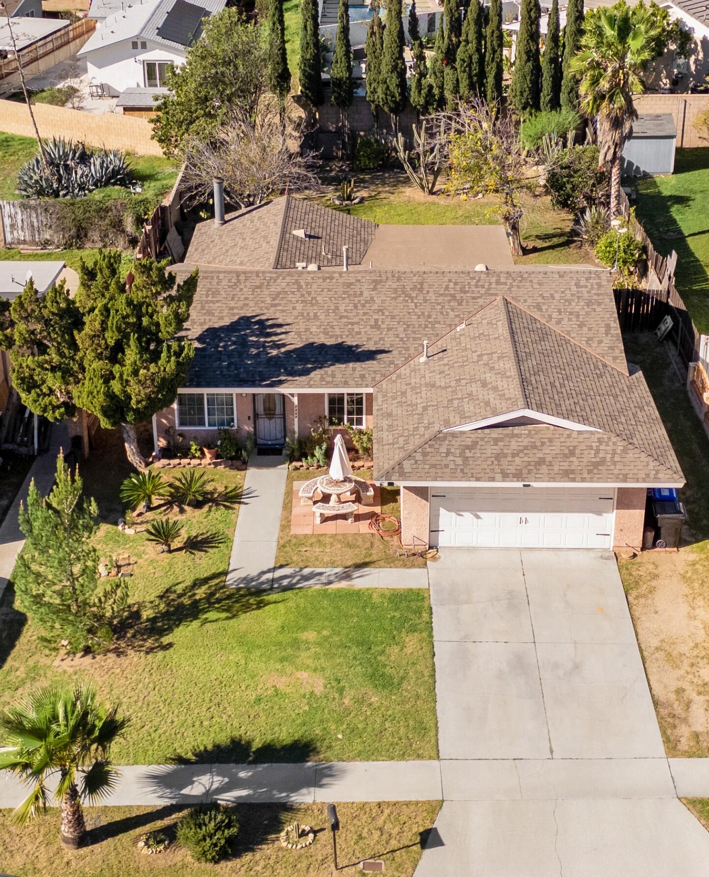 7494 Lemon St, Fontana, CA 92335