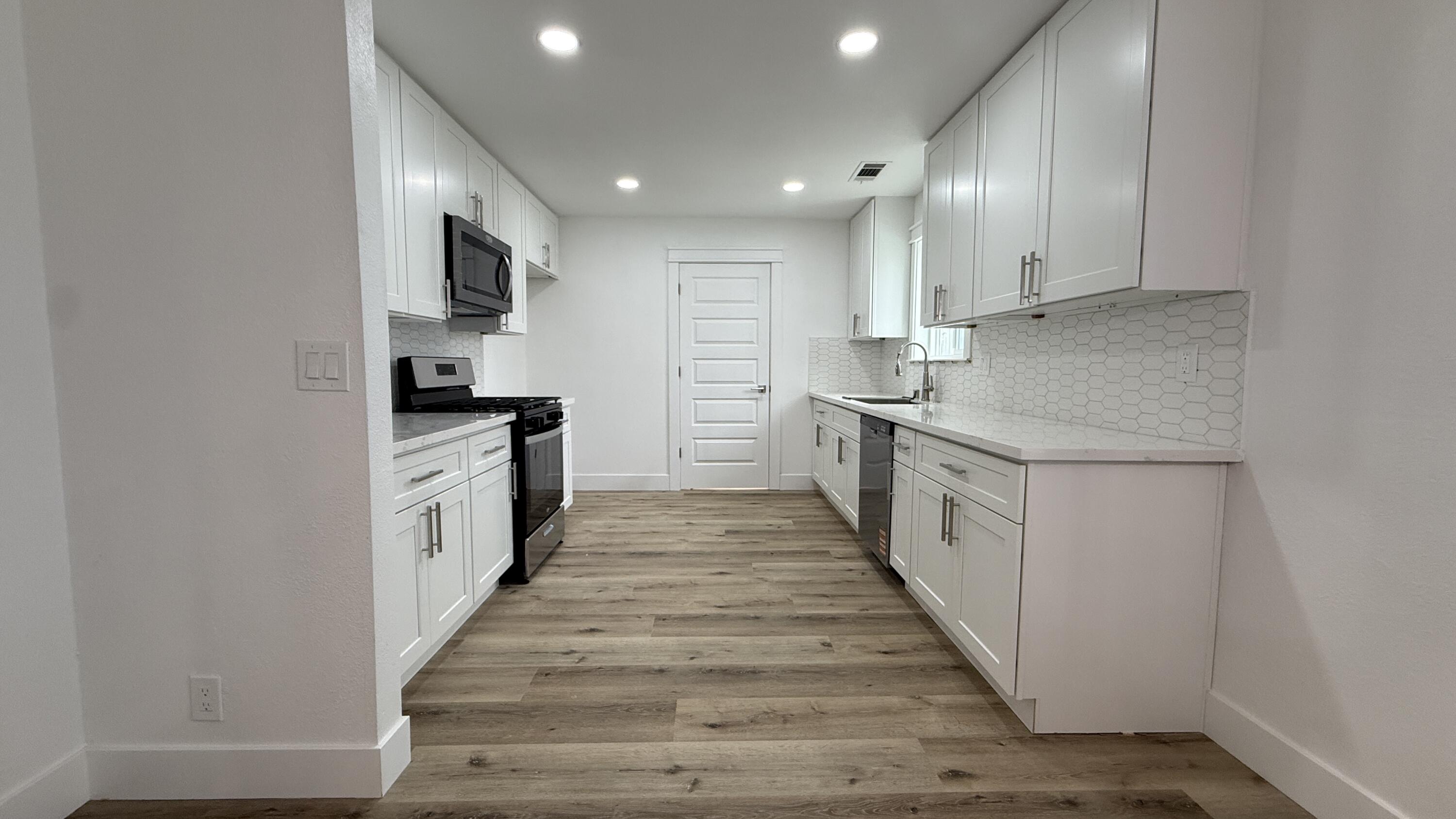 653 Alpha St, Tulare, CA 93274