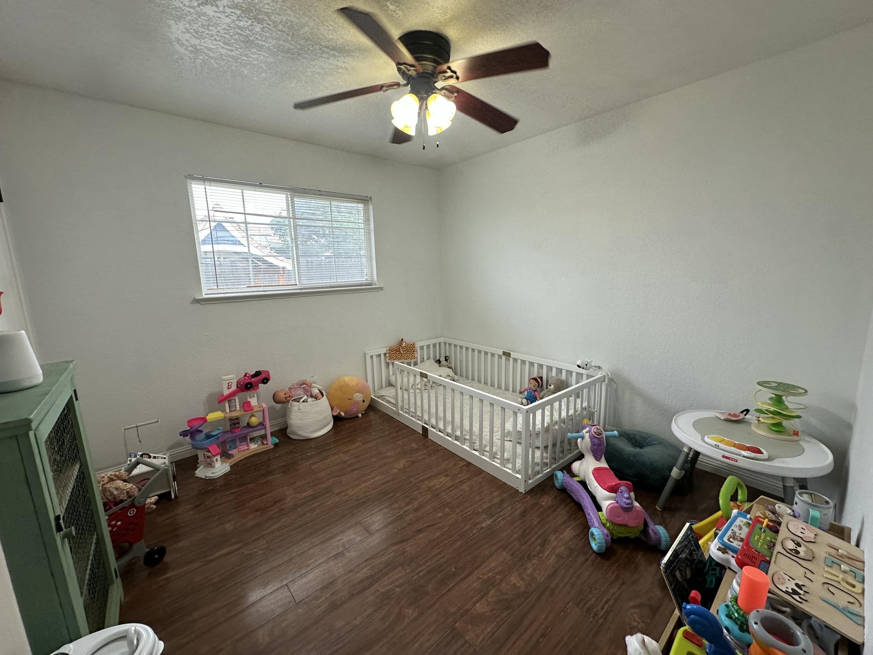 456 S S Becky St, Tulare, CA 93274