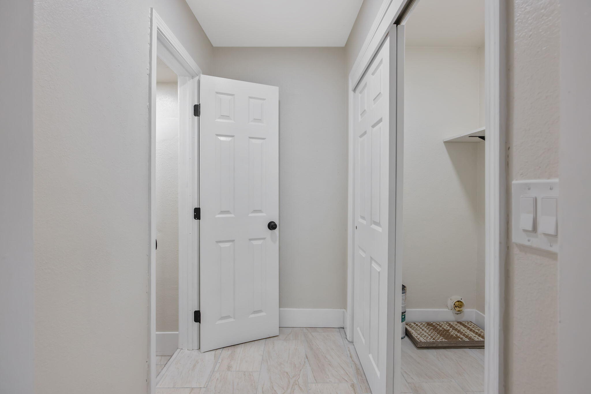 600 E Tulare St, Avenal, CA 93204