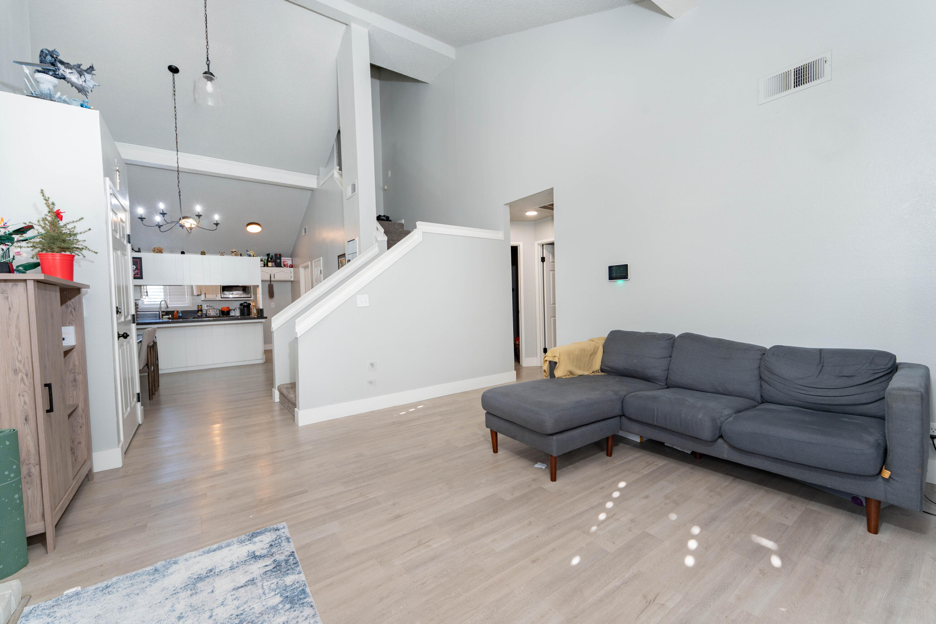 2234 N Edison St, Visalia, CA 93292