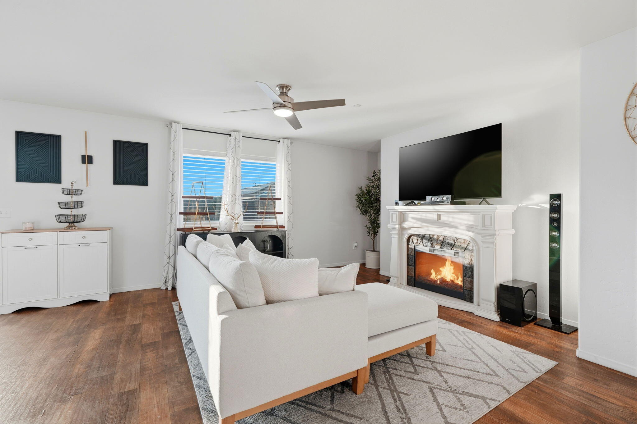 501 Alpha St, Tulare, CA 93274