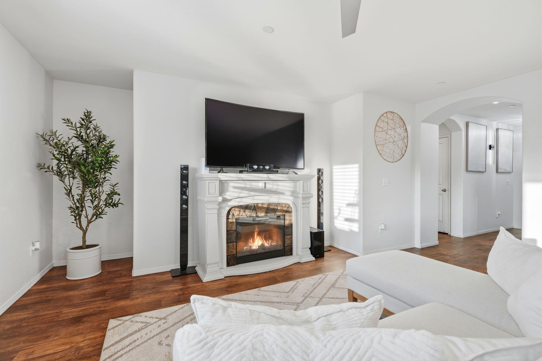 501 Alpha St, Tulare, CA 93274