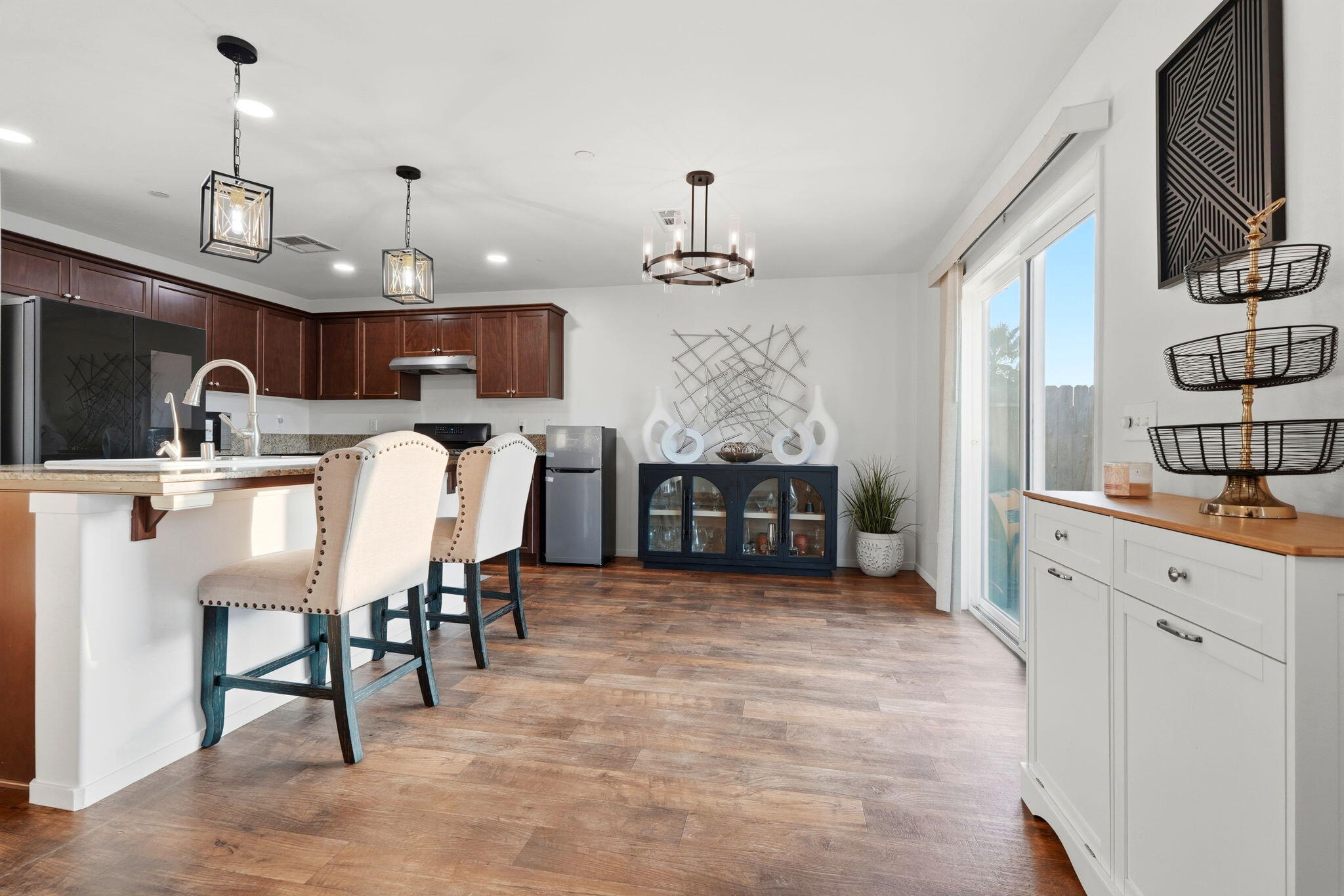 501 Alpha St, Tulare, CA 93274