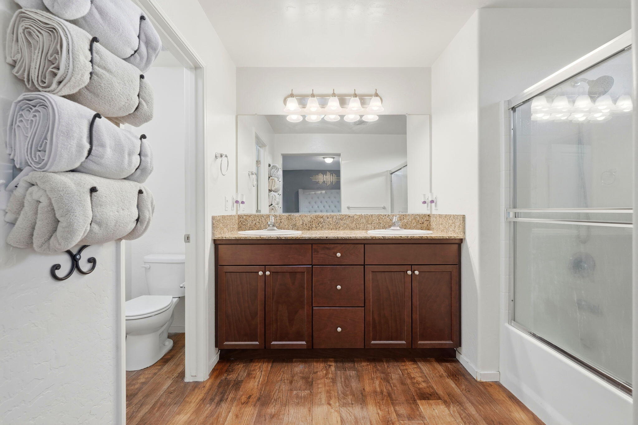 501 Alpha St, Tulare, CA 93274