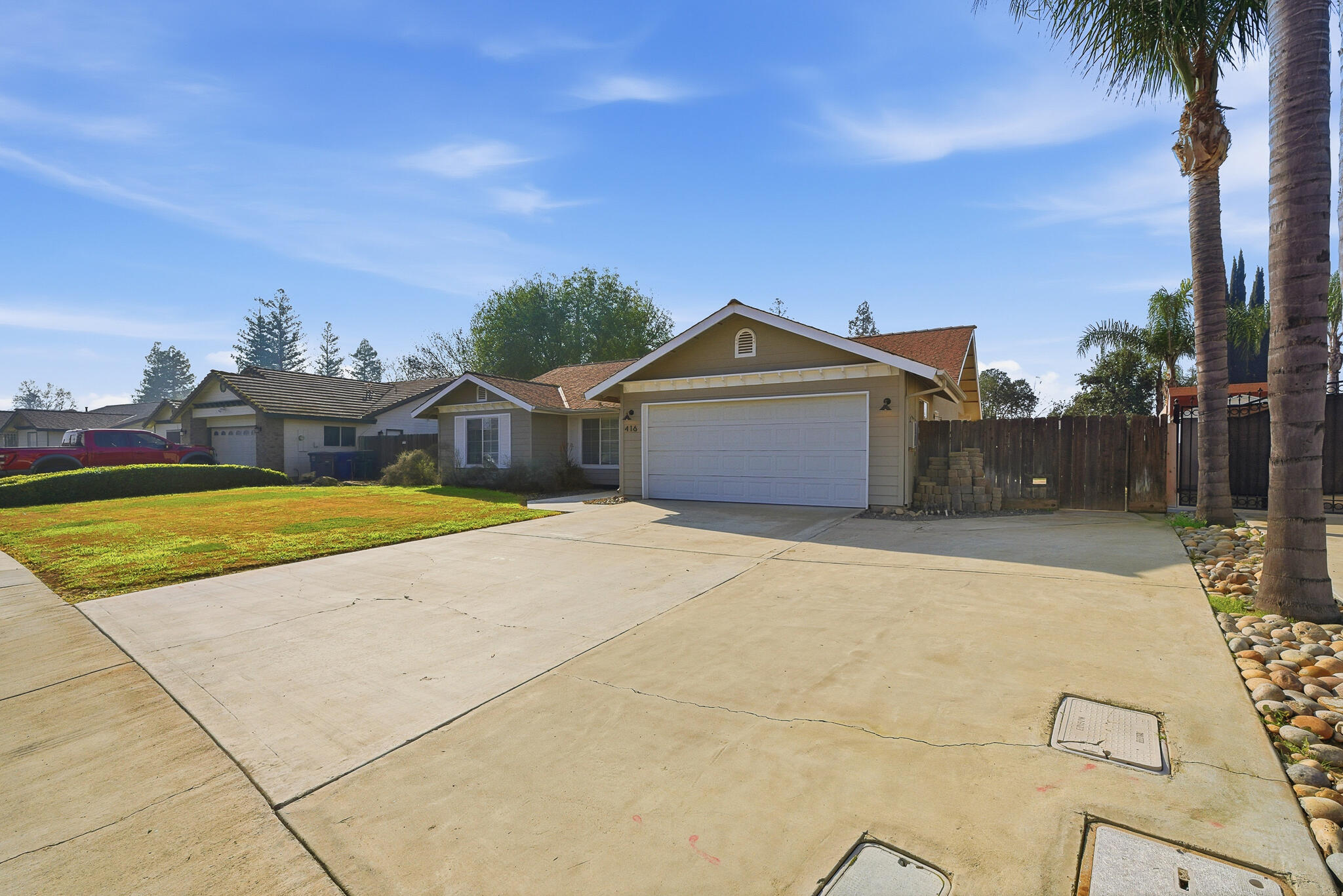 416 Jesse St, Exeter, CA 93221