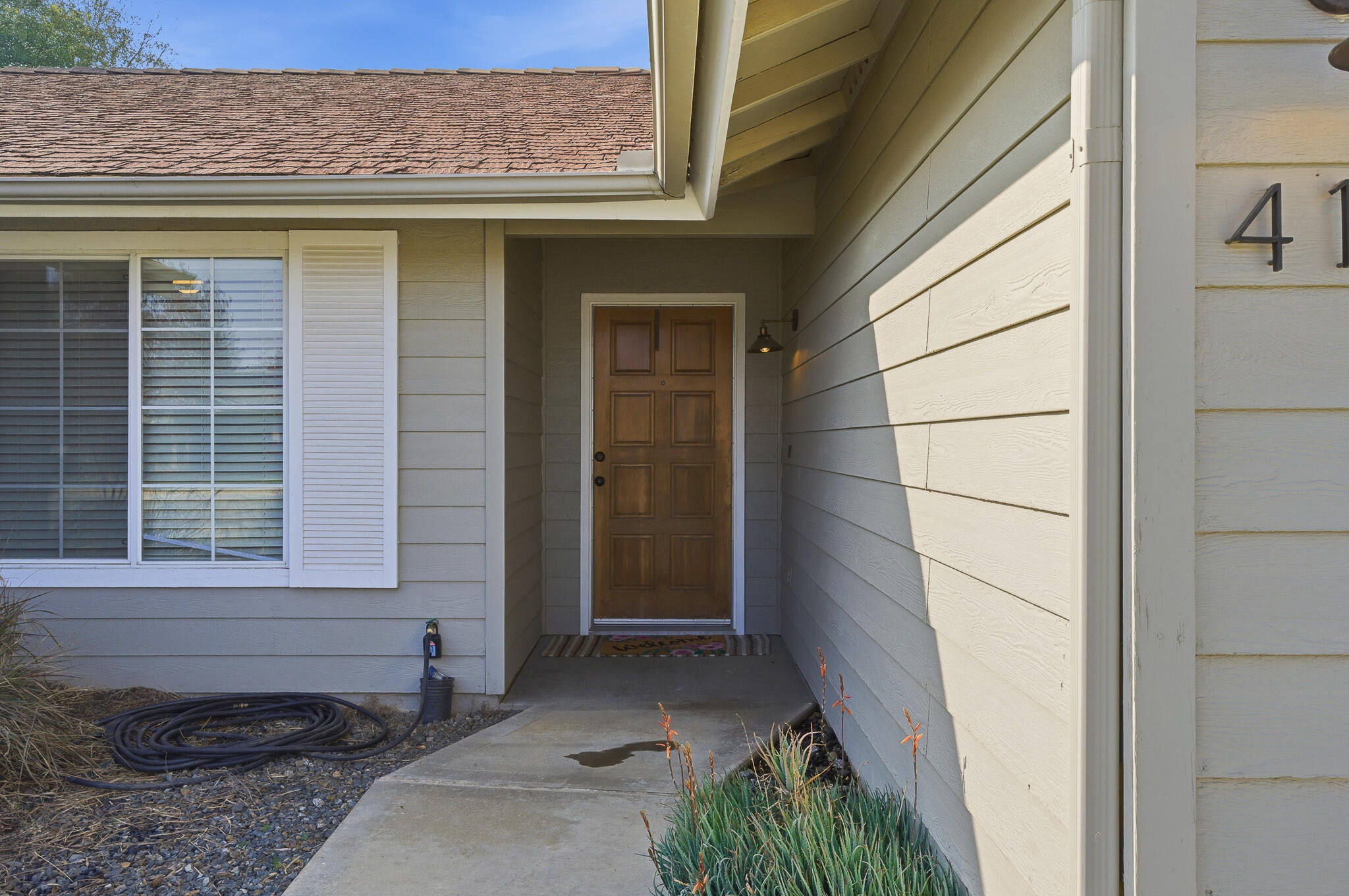 416 Jesse St, Exeter, CA 93221