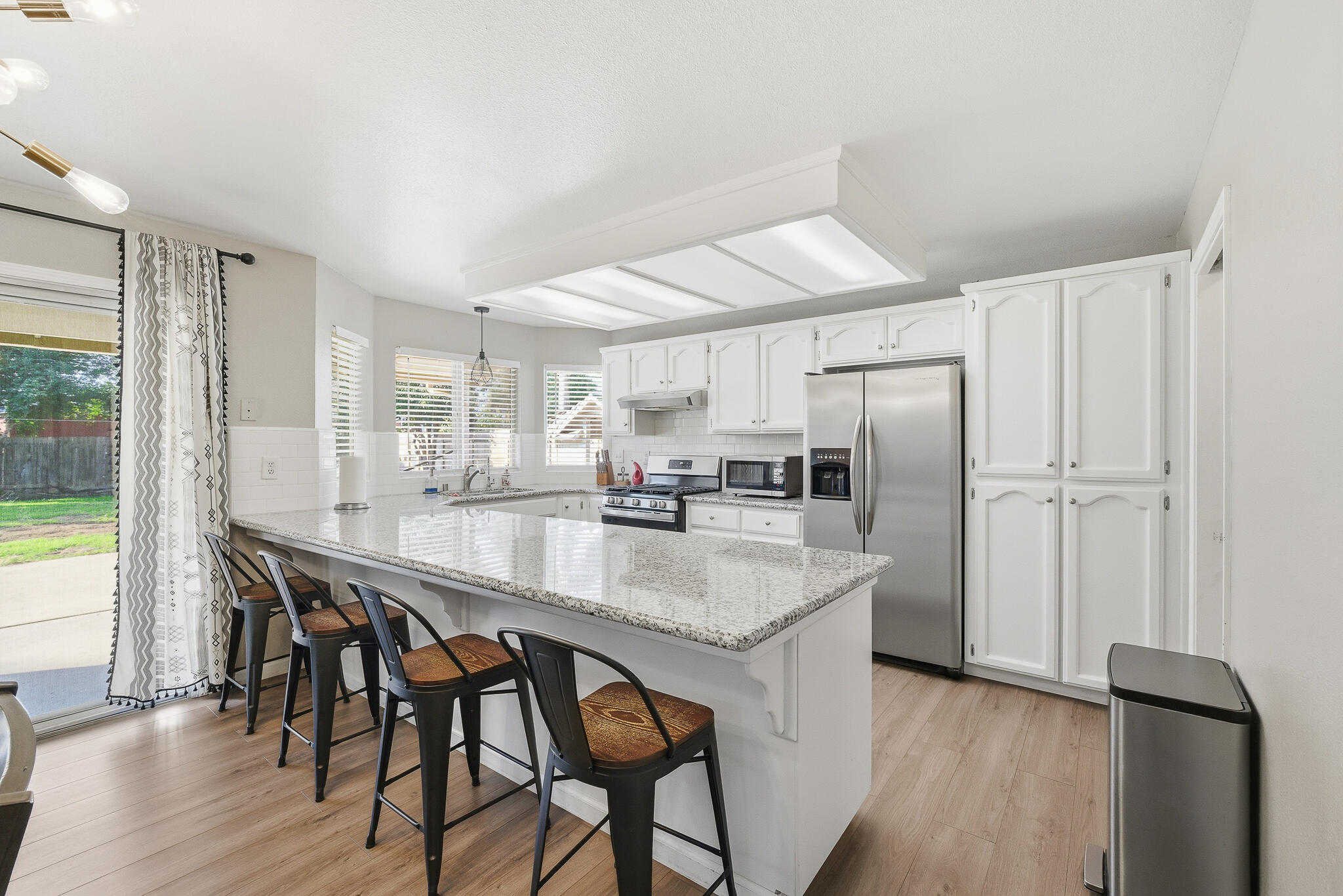 416 Jesse St, Exeter, CA 93221