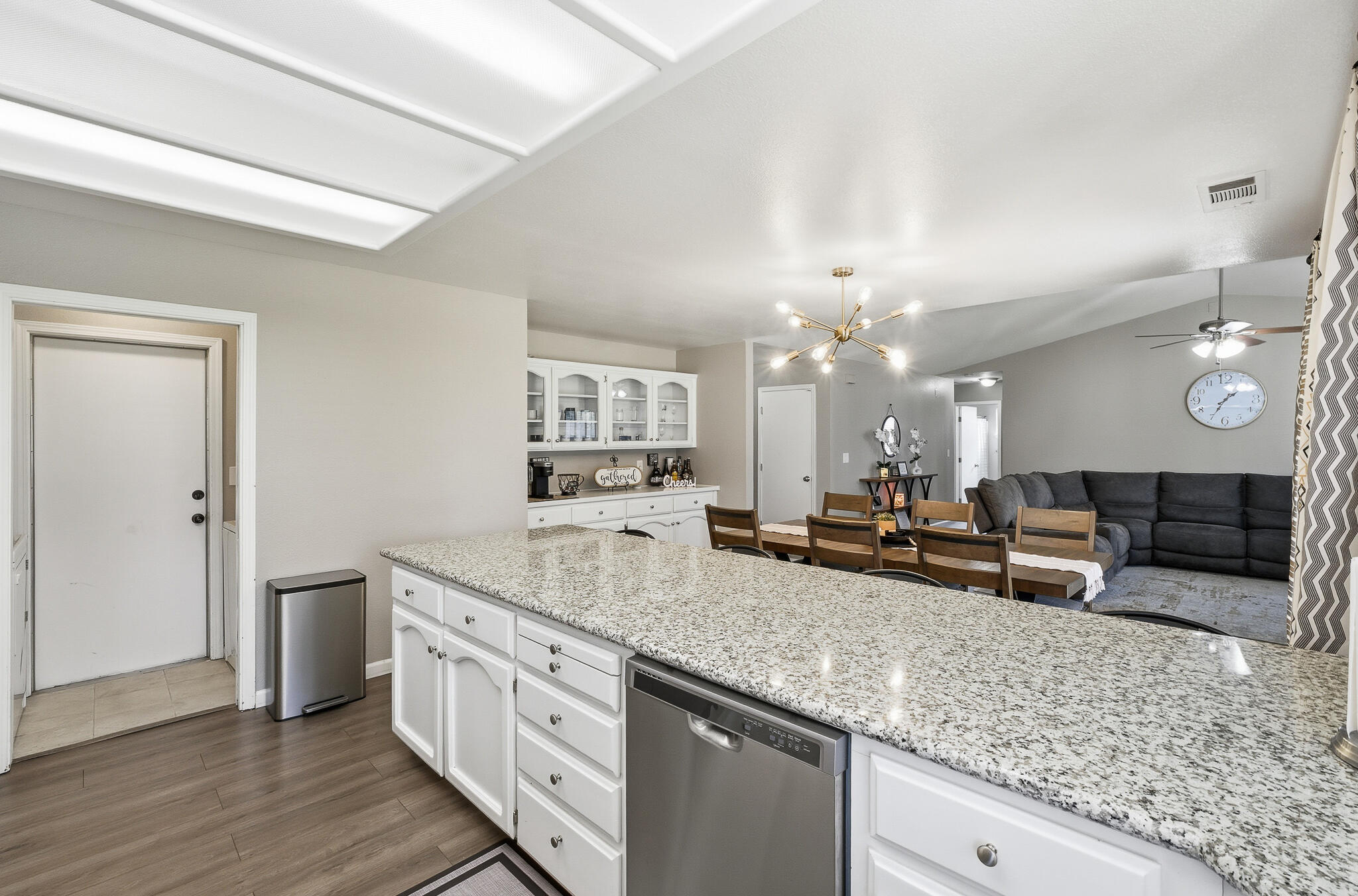 416 Jesse St, Exeter, CA 93221