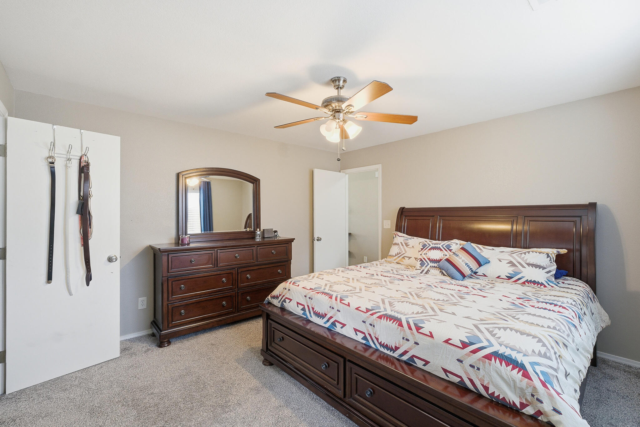 416 Jesse St, Exeter, CA 93221