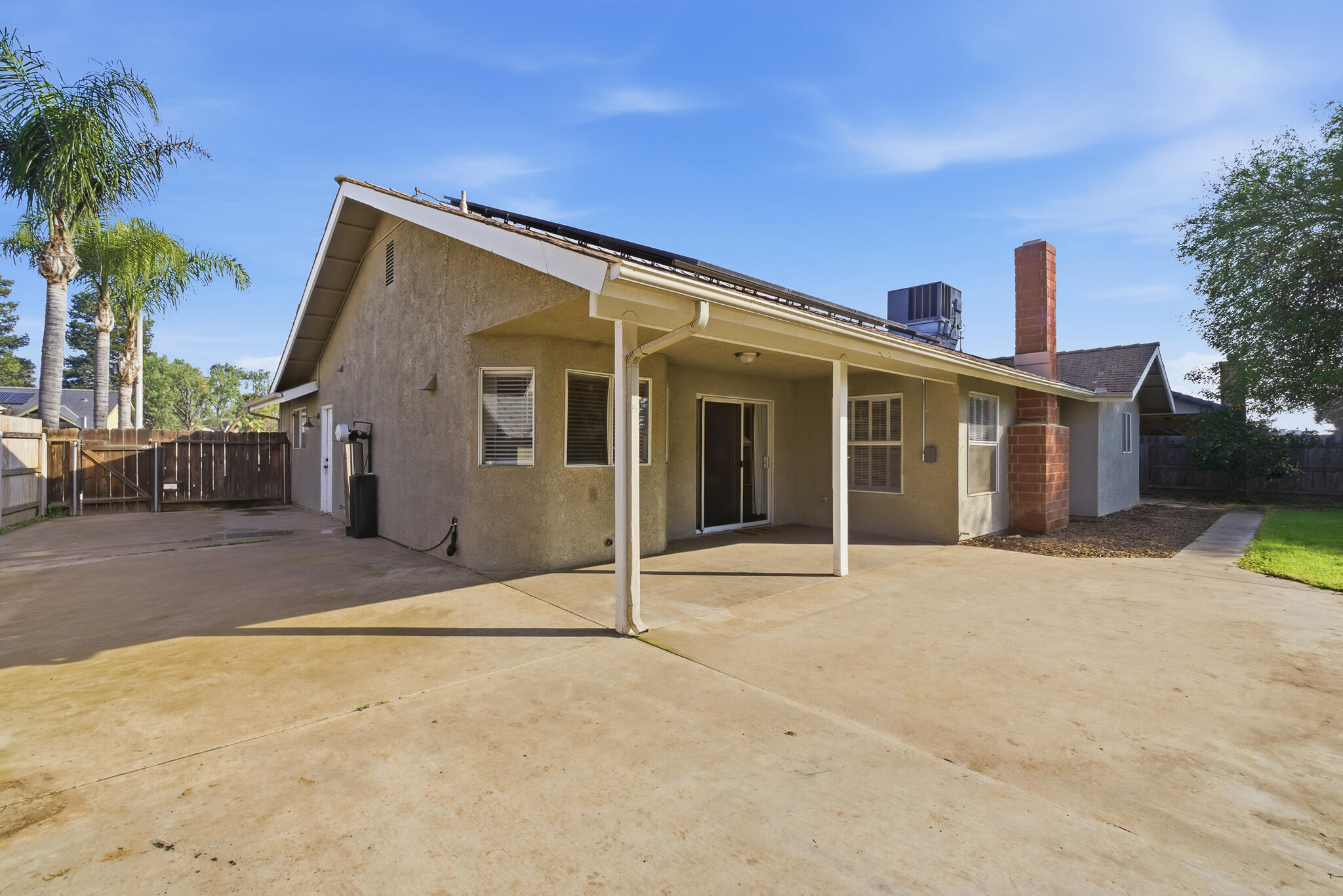 416 Jesse St, Exeter, CA 93221