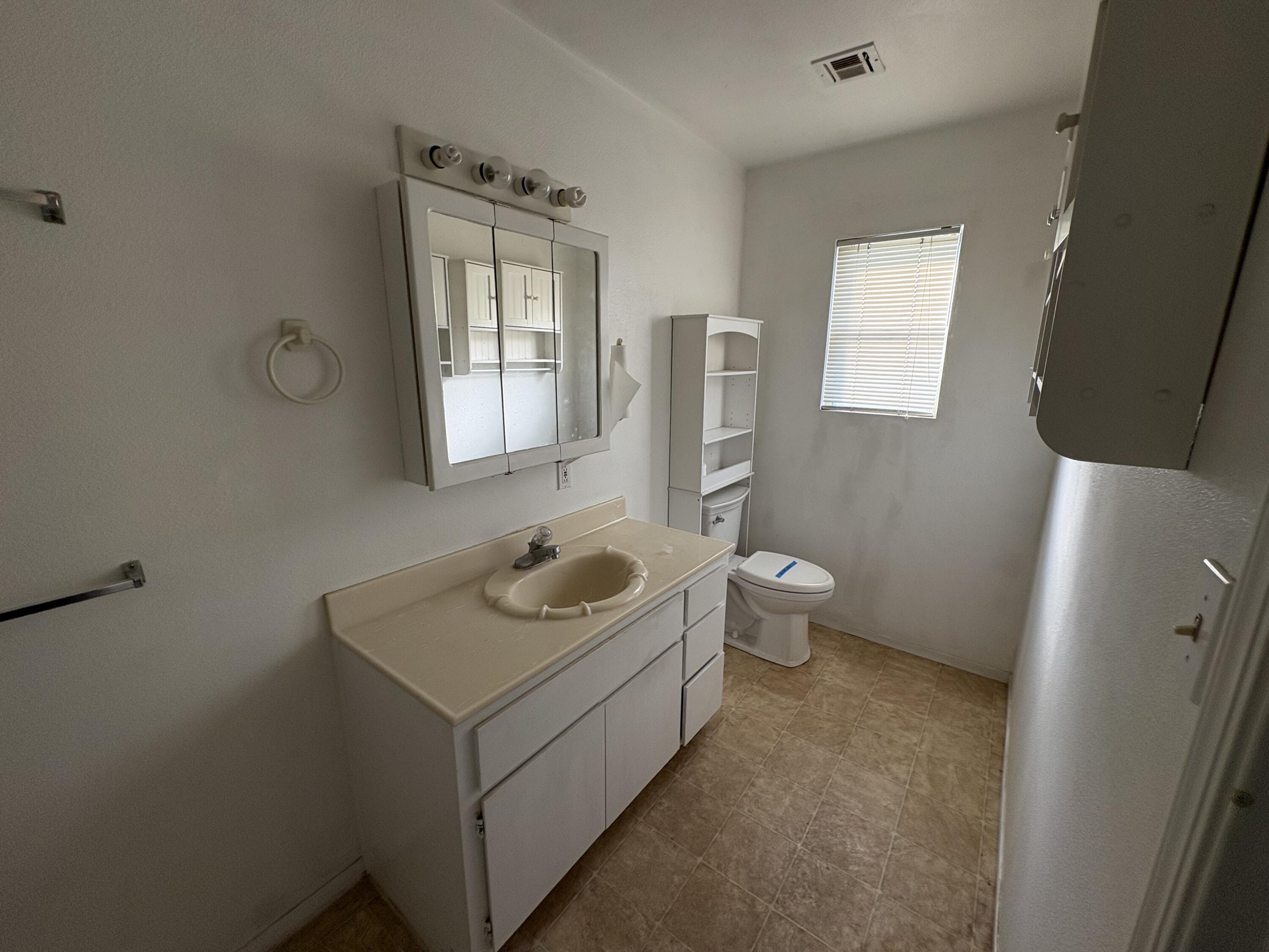 1241 W Putnam Ave #A, Porterville, CA 93257