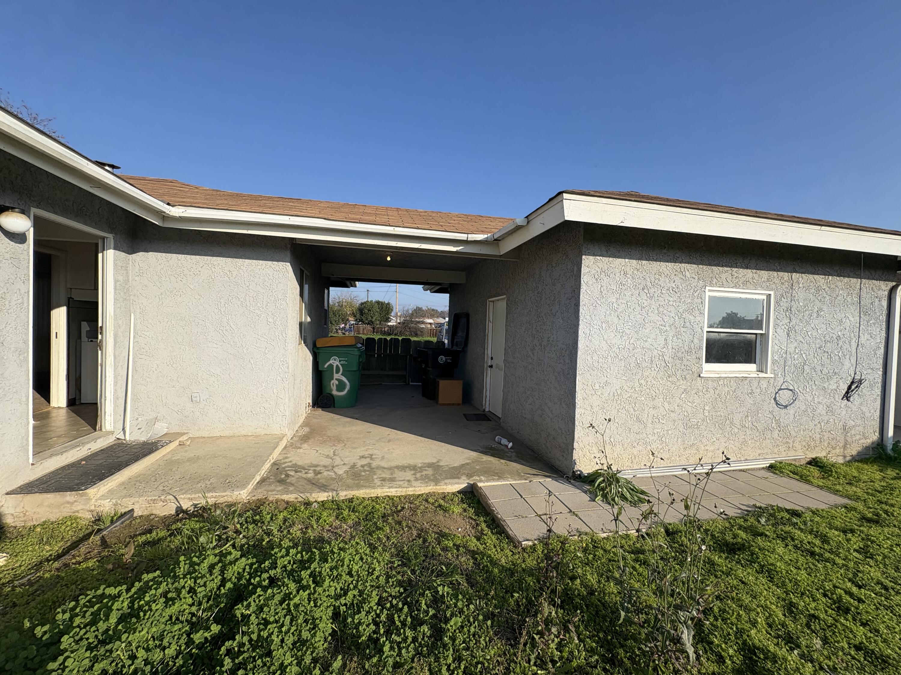 1241 W Putnam Ave #A, Porterville, CA 93257