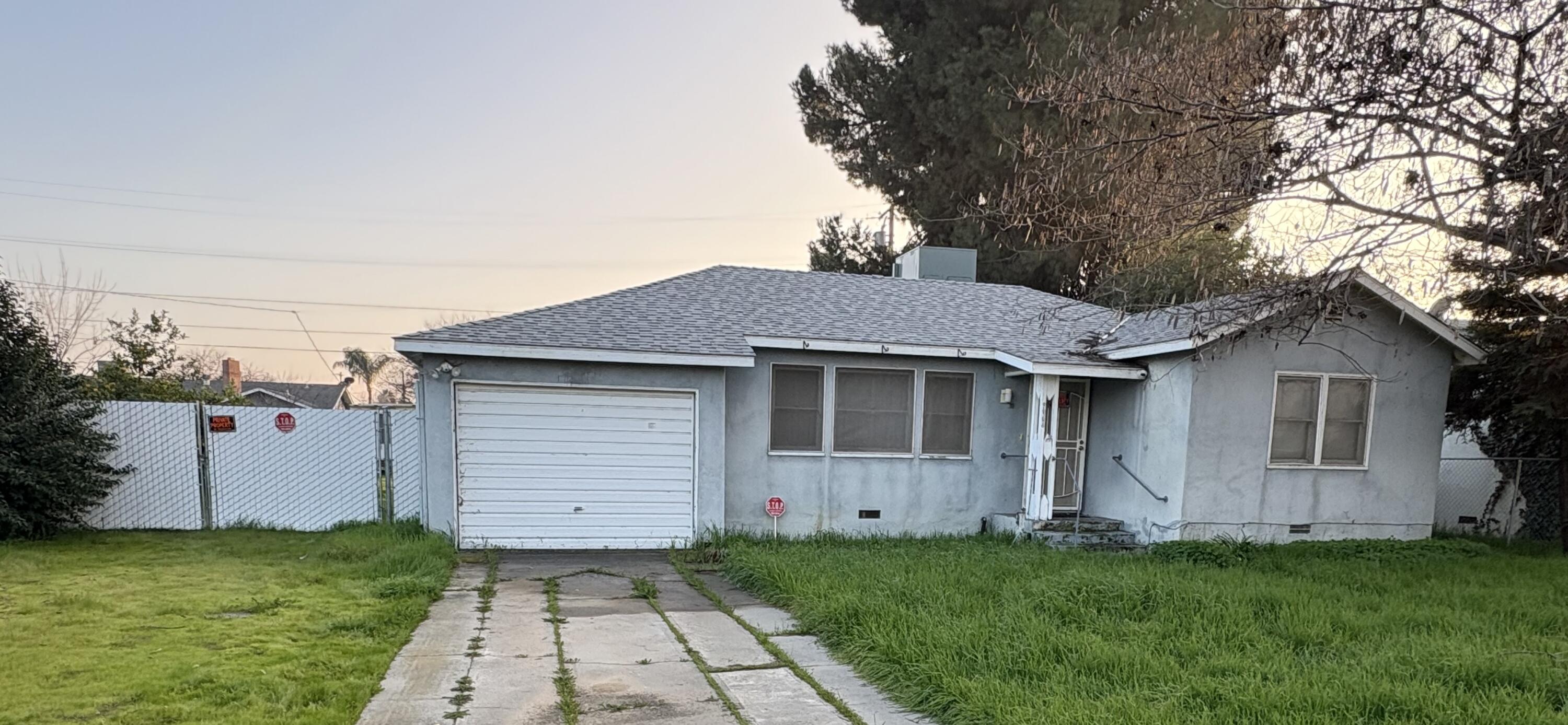 737 W Kanai Ave, Porterville, CA 93257