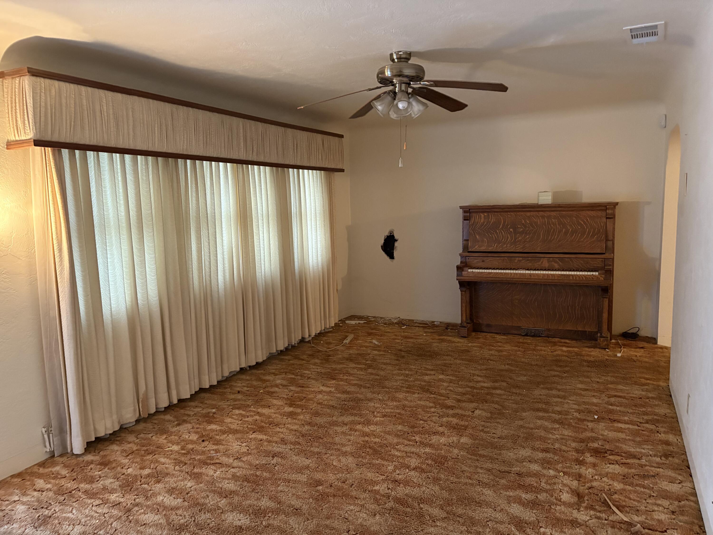 737 W Kanai Ave, Porterville, CA 93257