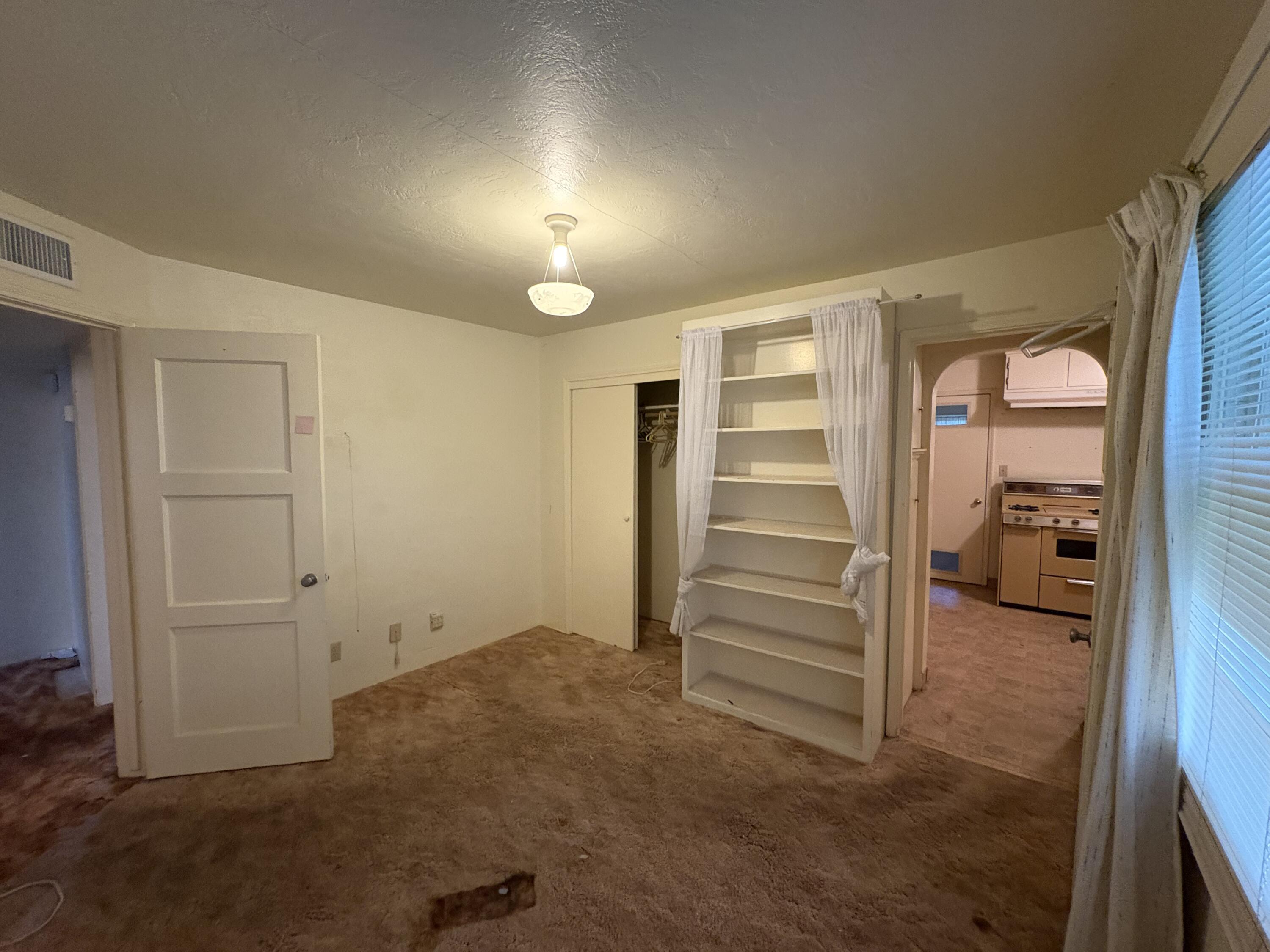 737 W Kanai Ave, Porterville, CA 93257