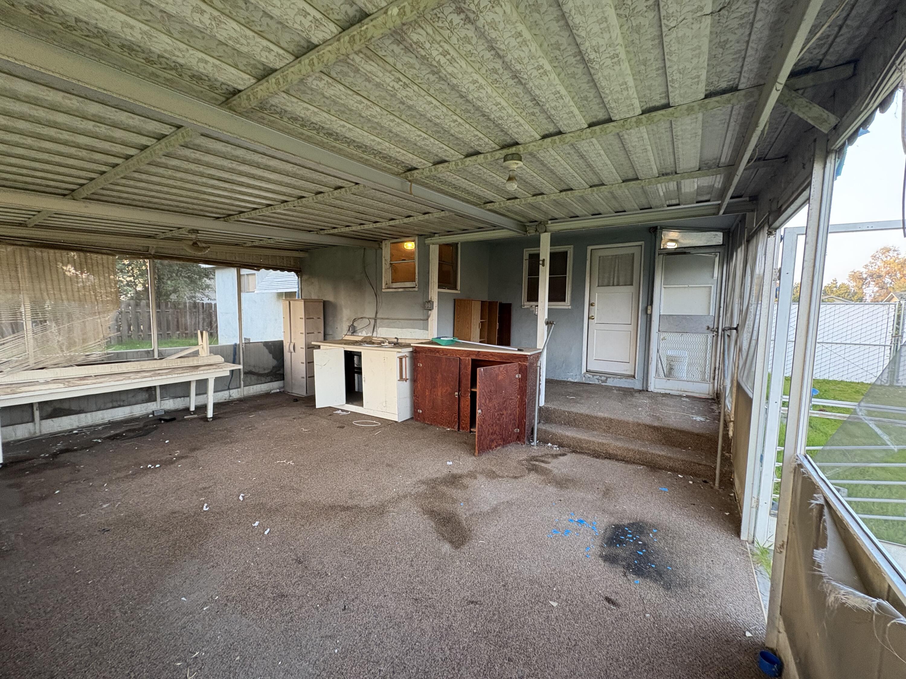 737 W Kanai Ave, Porterville, CA 93257