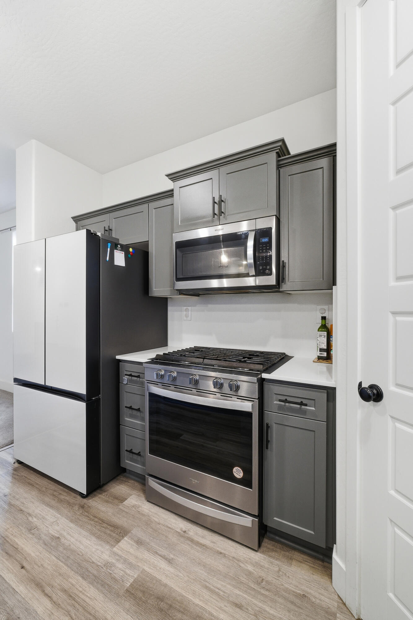 2824 S Cain St, Visalia, CA 93292