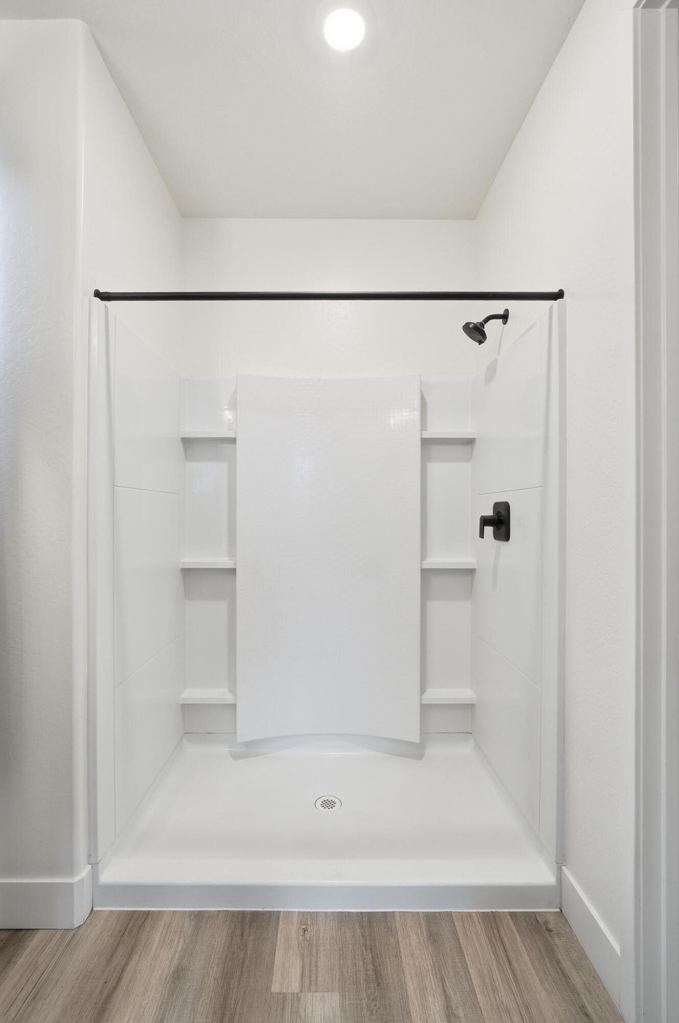 2824 S Cain St, Visalia, CA 93292