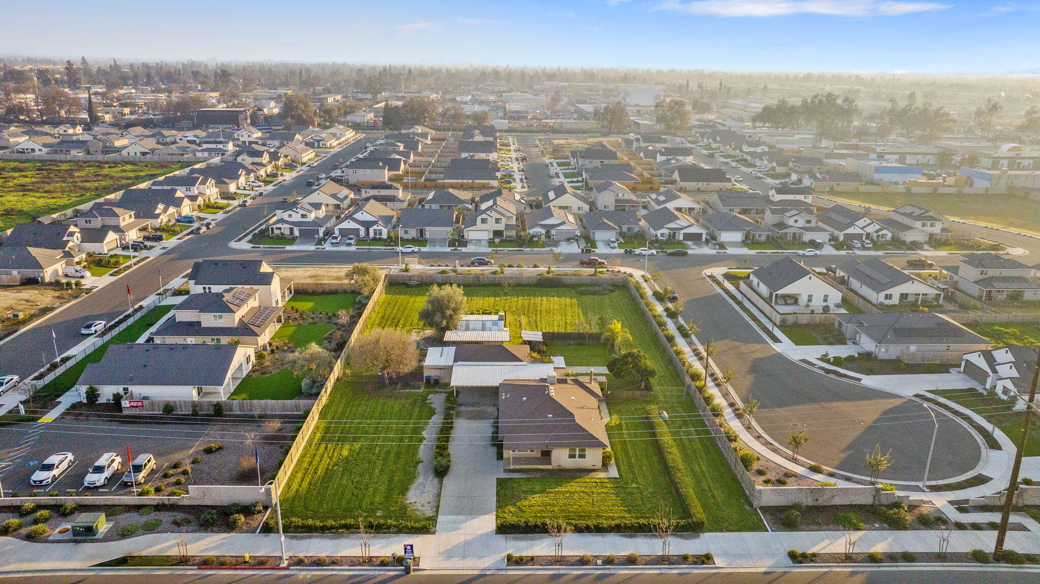 1725 E E Goshen Ave, Visalia, CA 93292