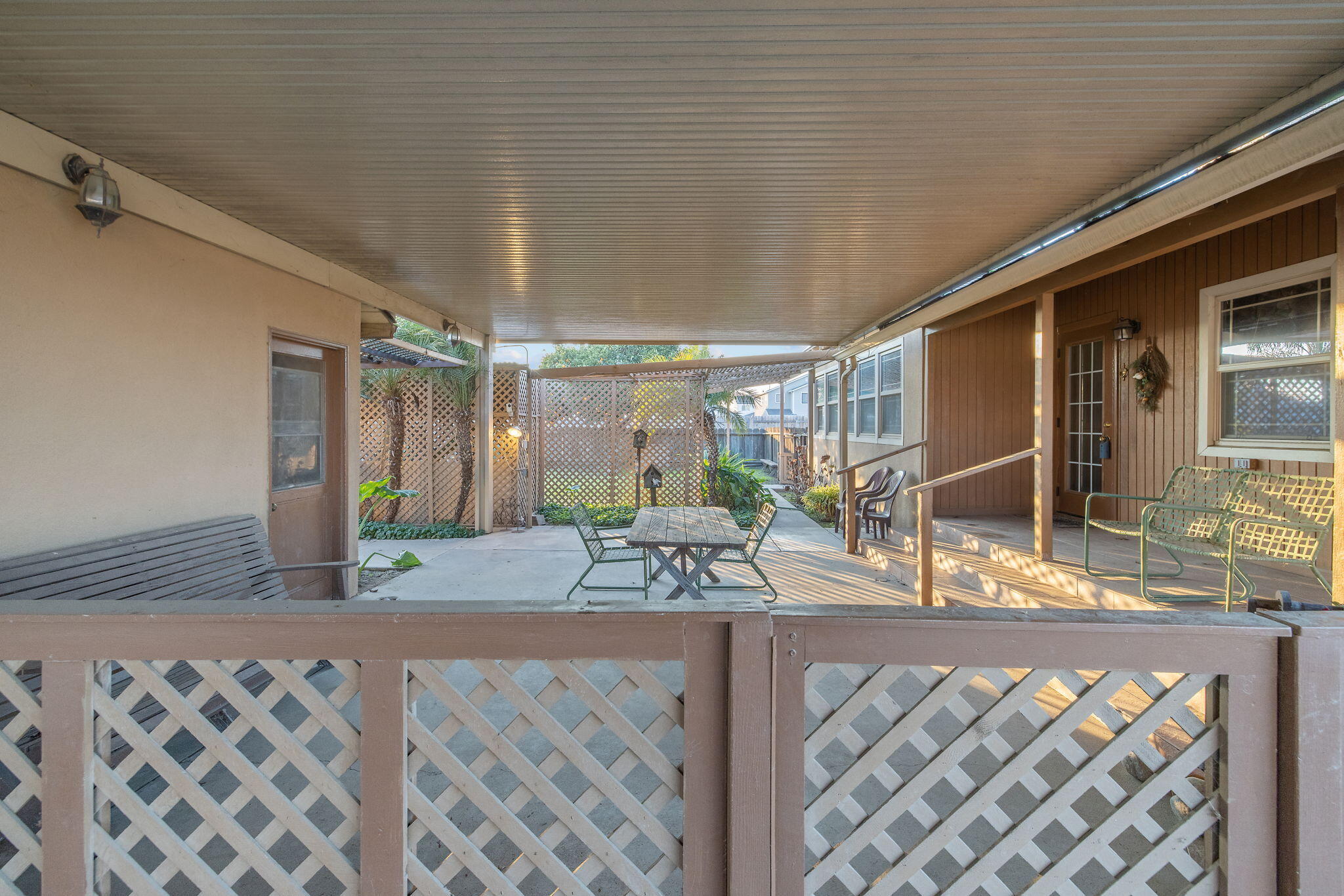 1725 E E Goshen Ave, Visalia, CA 93292