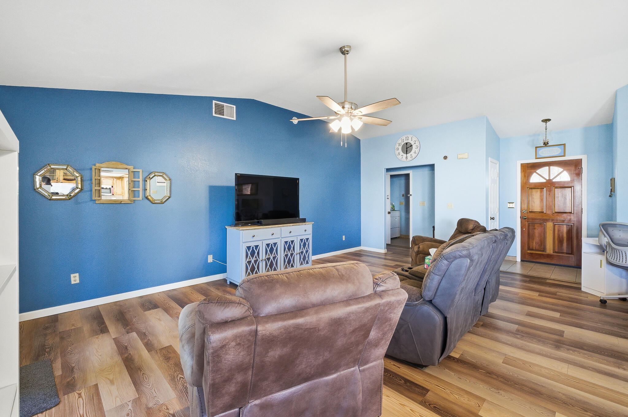 2316 W Roby Ave, Porterville, CA 93257