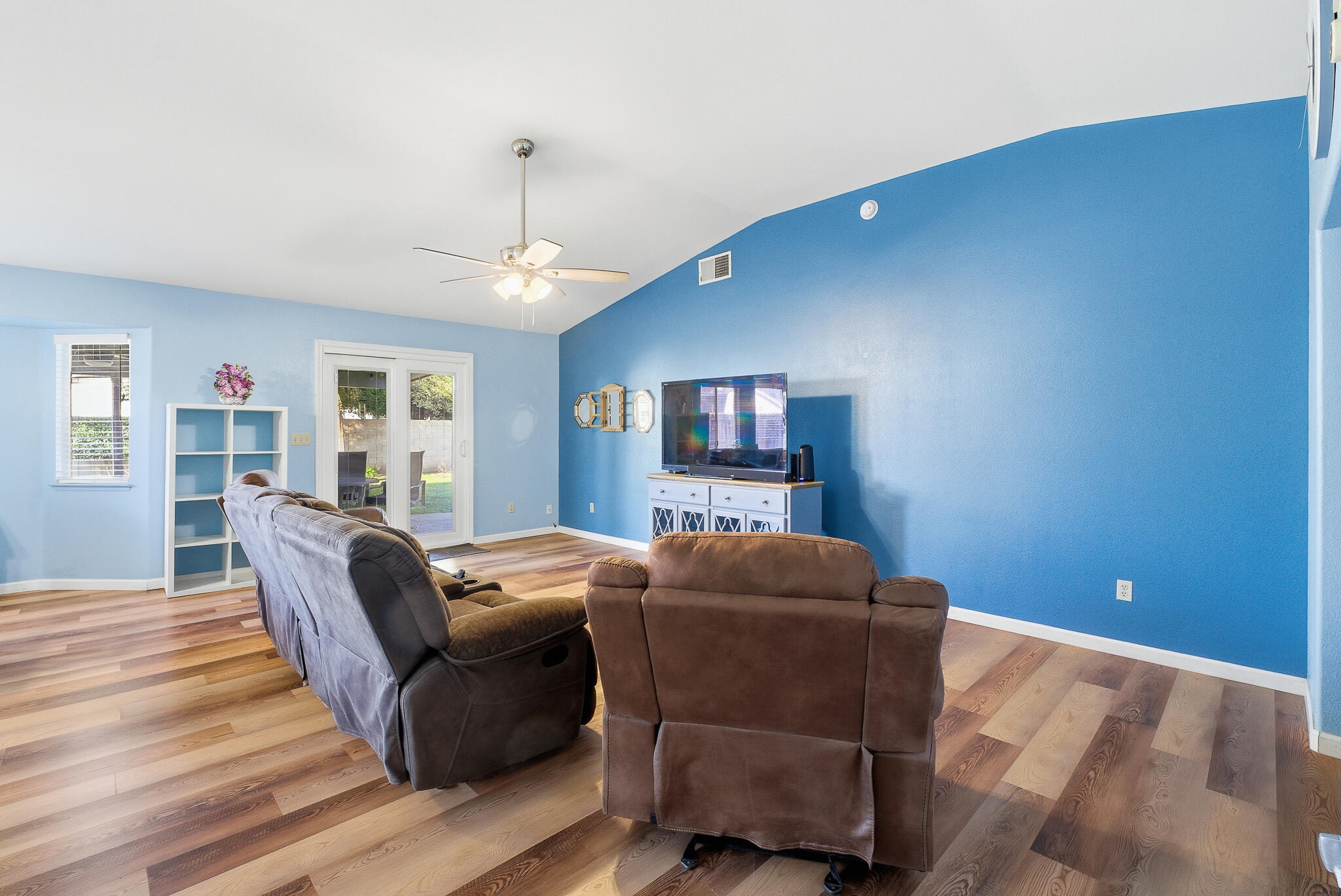 2316 W Roby Ave, Porterville, CA 93257