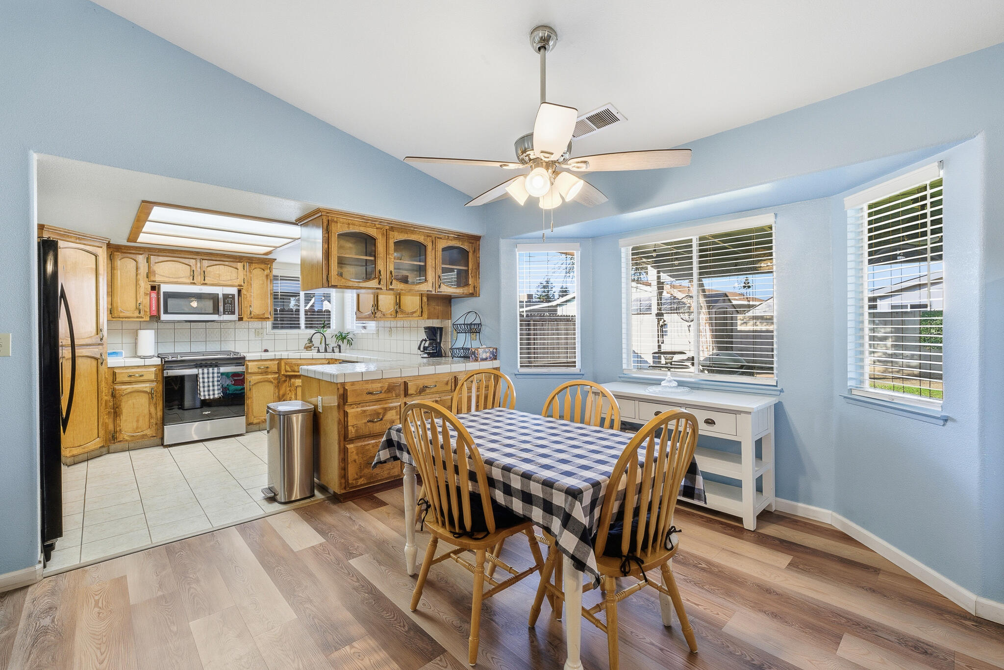 2316 W Roby Ave, Porterville, CA 93257