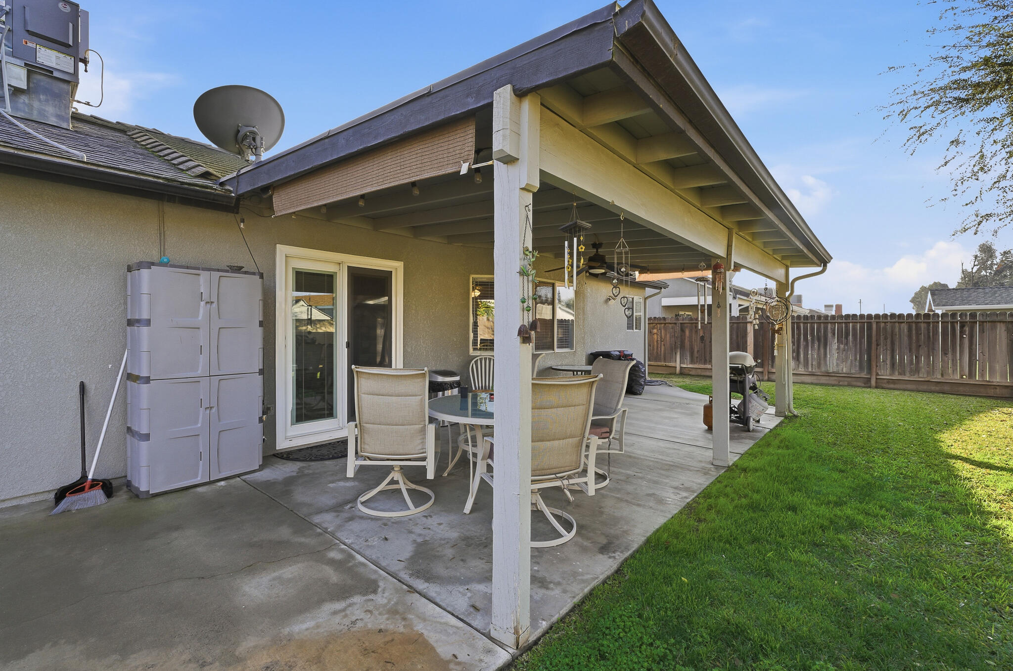 2316 W Roby Ave, Porterville, CA 93257