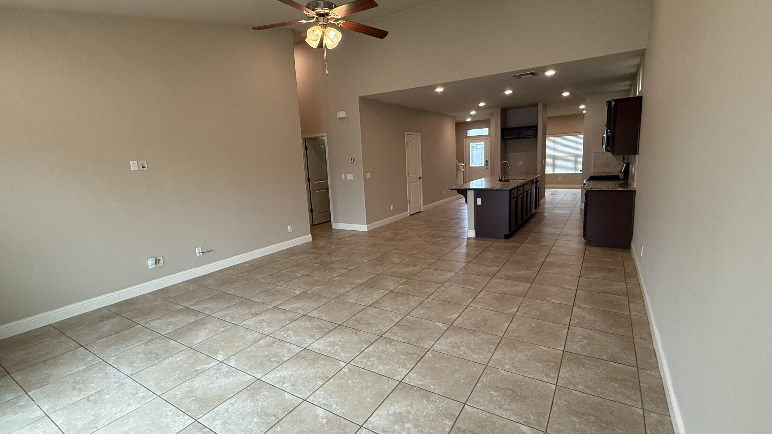 2315 N Elm St, Visalia, CA 93291