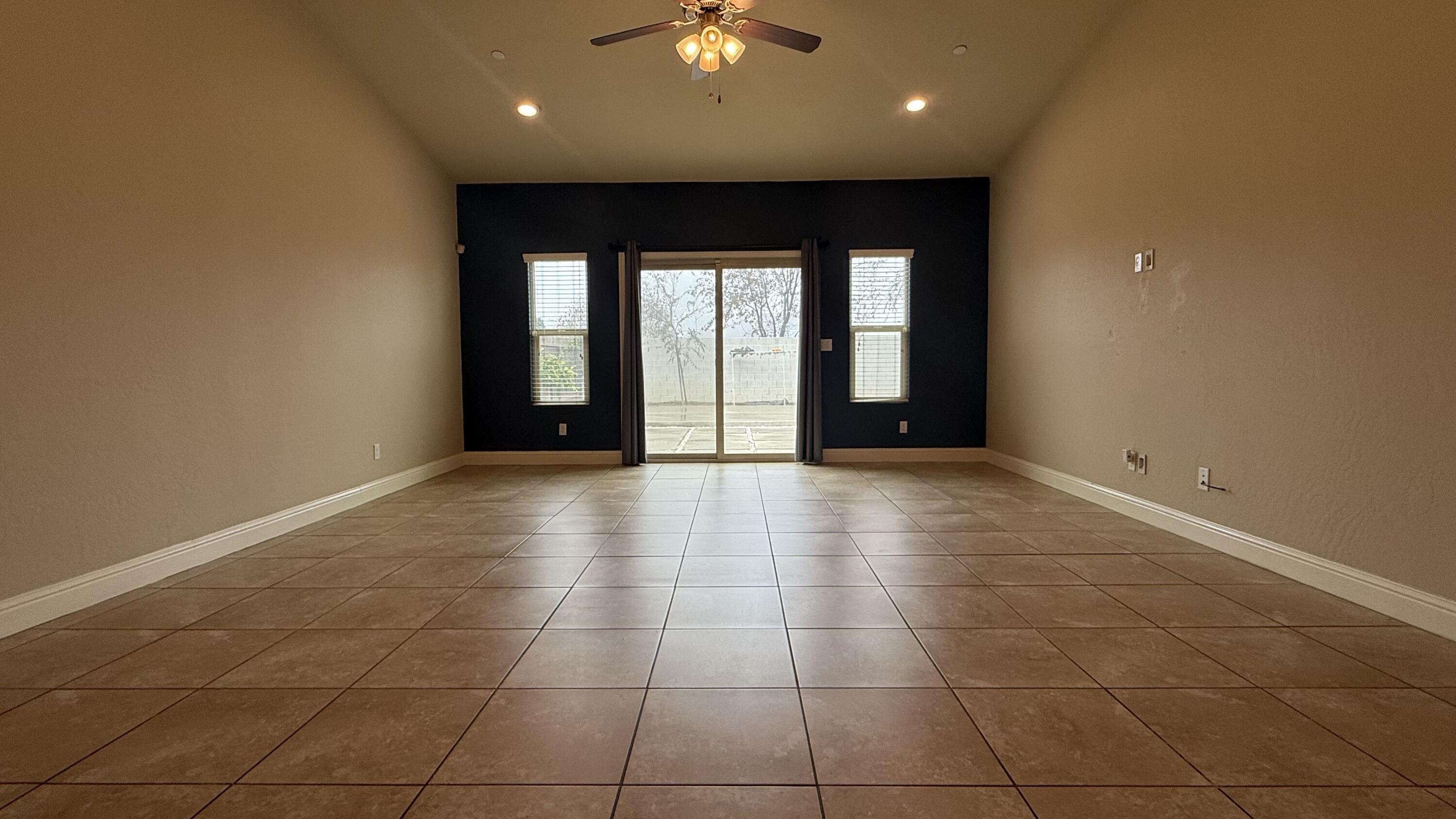 2315 N Elm St, Visalia, CA 93291